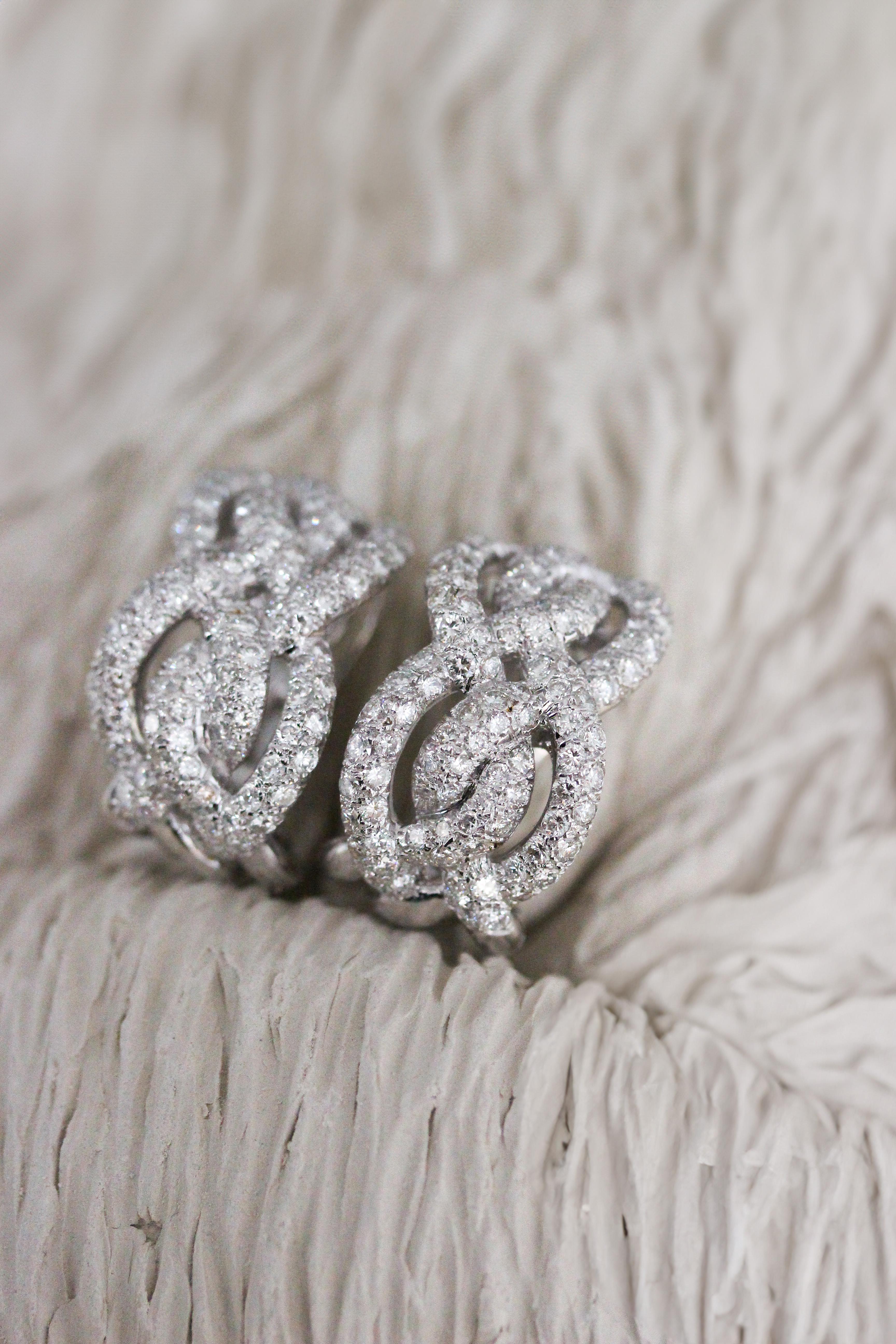 Smyrne Earrings by Mathon Paris at Second Petale Gallery

Add a touch of light to your style with the Smyrne earrings in white gold and diamonds.
 
About the Gemstones :
212 Diamonds : 3,92 ct

ABOUT the CREATOR
MATHON PARIS : FRENCH STYLE SINCE