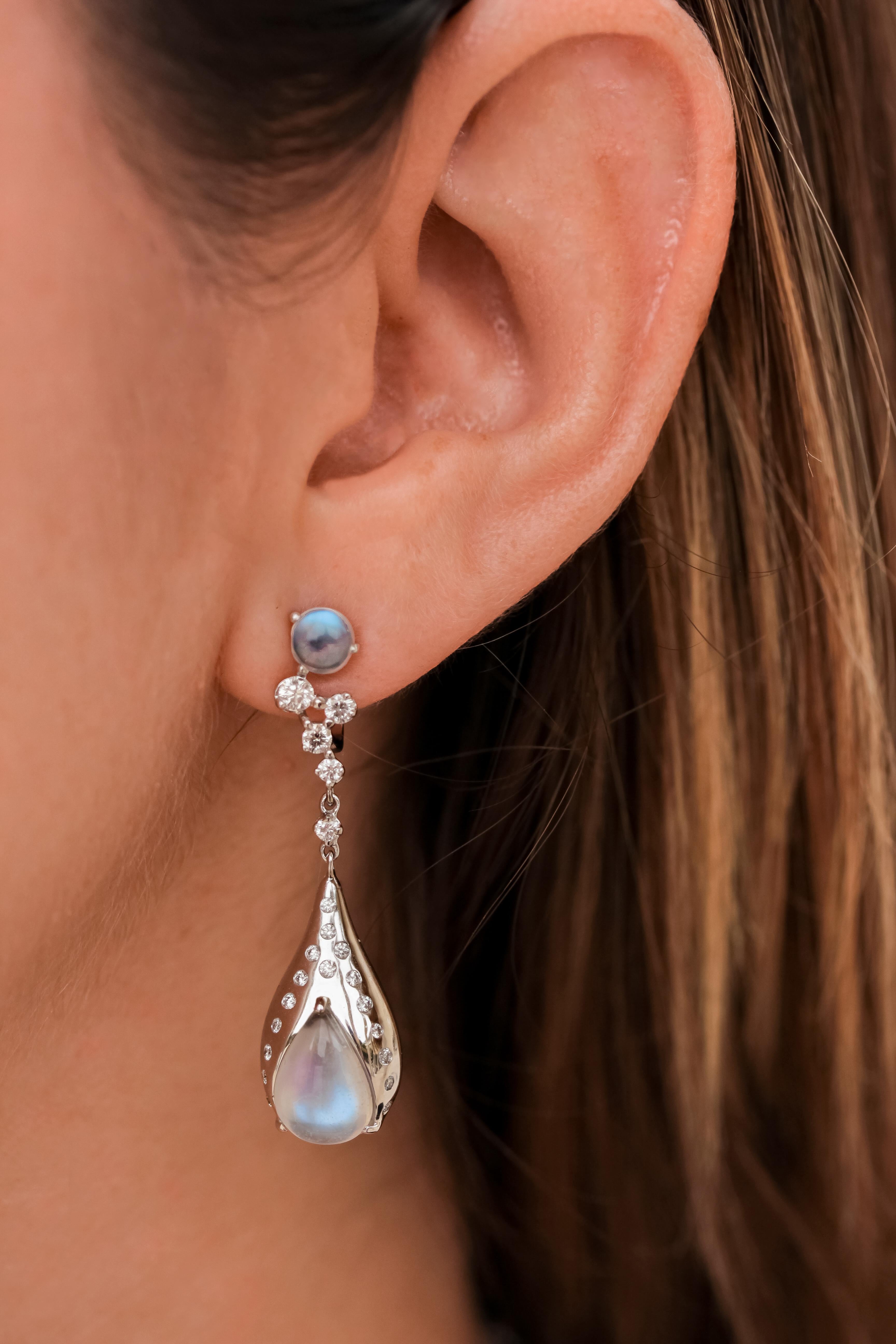Circé Earrings by Mathon Paris at Second Petale Gallery

Add a touch of elegance to your style with Circé earrings associating white gold, diamonds, and moonstones. 
 
 Delivered with post for pierced ears 
 Removable
 
About the Gemstones :
 32