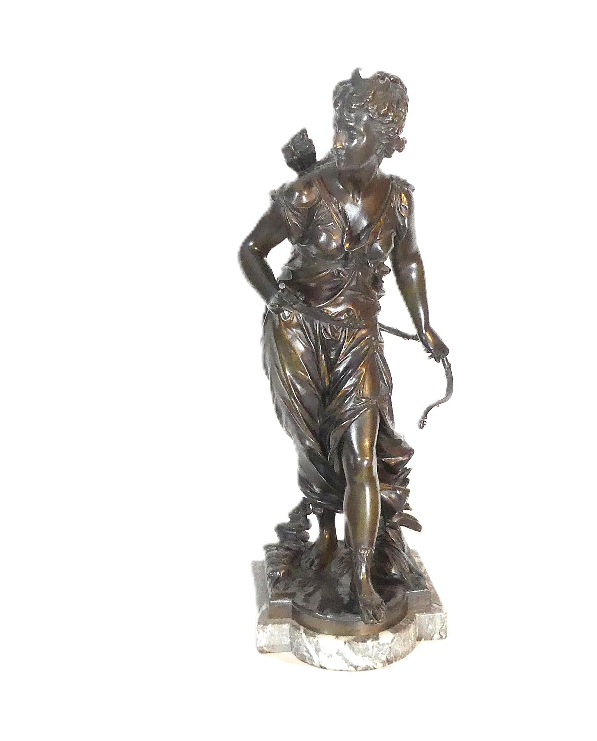 Mathurin Moreau (1822-1912), Diana, bronce patinado sobre base de mármol en venta 4