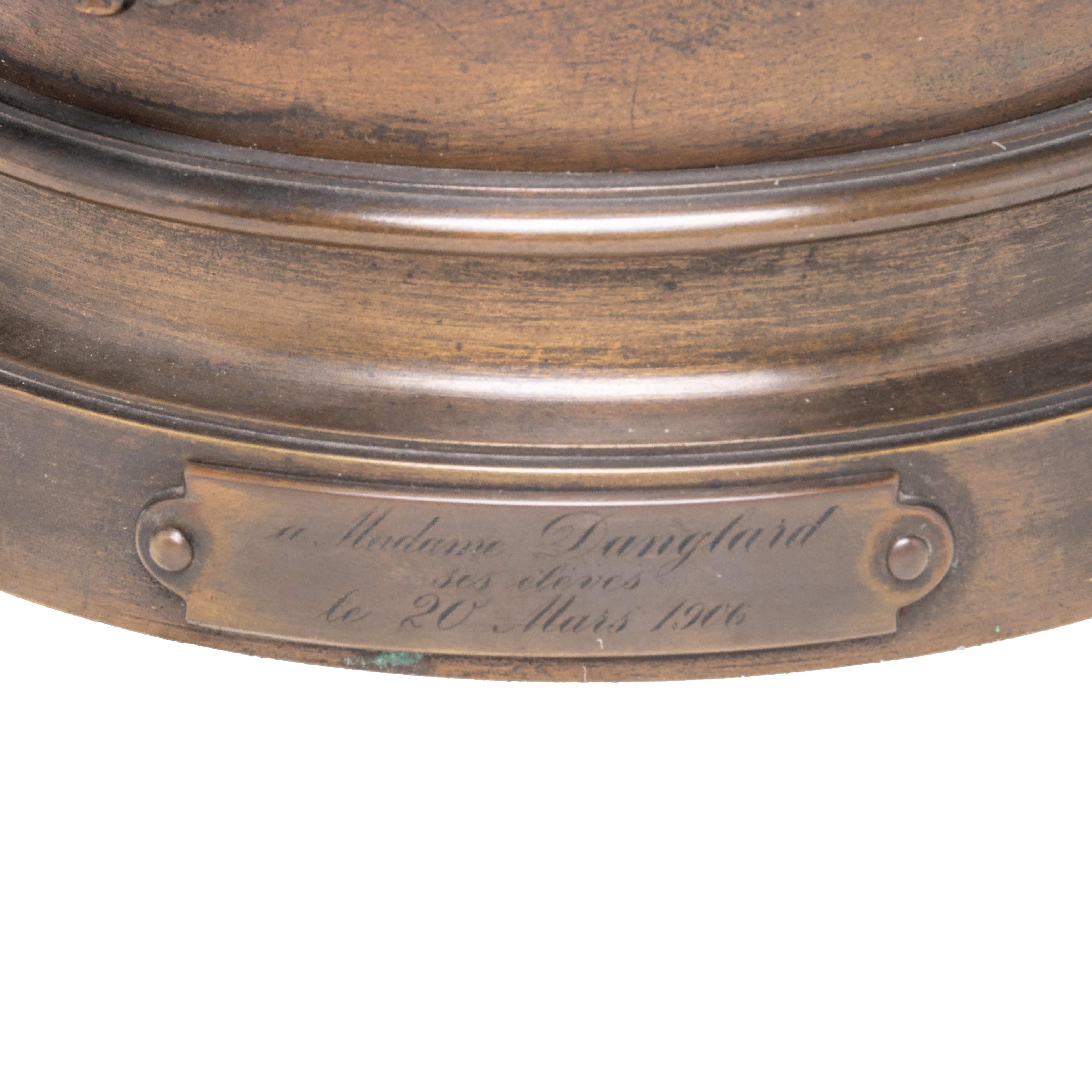 Beautiful late 19th-century bronze sculpture by Mathurin Moreau For Sale 15