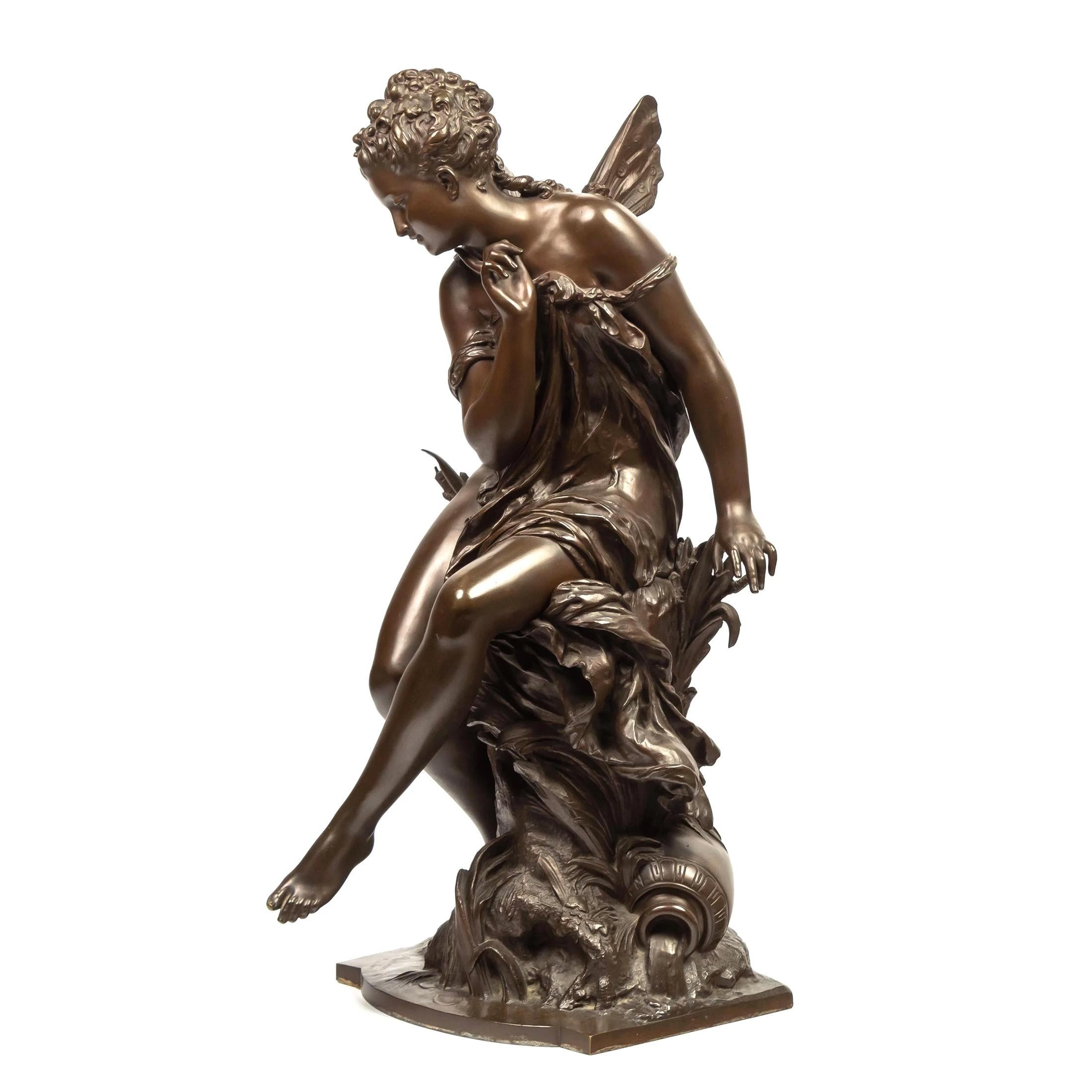 MATHURIN MOREAU
Französisch, (1822-1912)

La Libellule
unterzeichnet "Moreau Mathurin".  
27 1/2 in. 11 1/2 in. x 15 in.


Anmerkungen: Eine hochwertige allegorische Bronzeskulptur im Jugendstil, die eine sitzende Fee mit kleinen Flügeln darstellt.