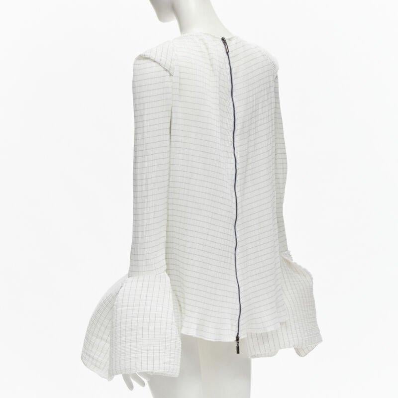 MATICEVSKI 2021 Curve top blanc plissé à ourlet large et évasé AUS8 M en vente 1