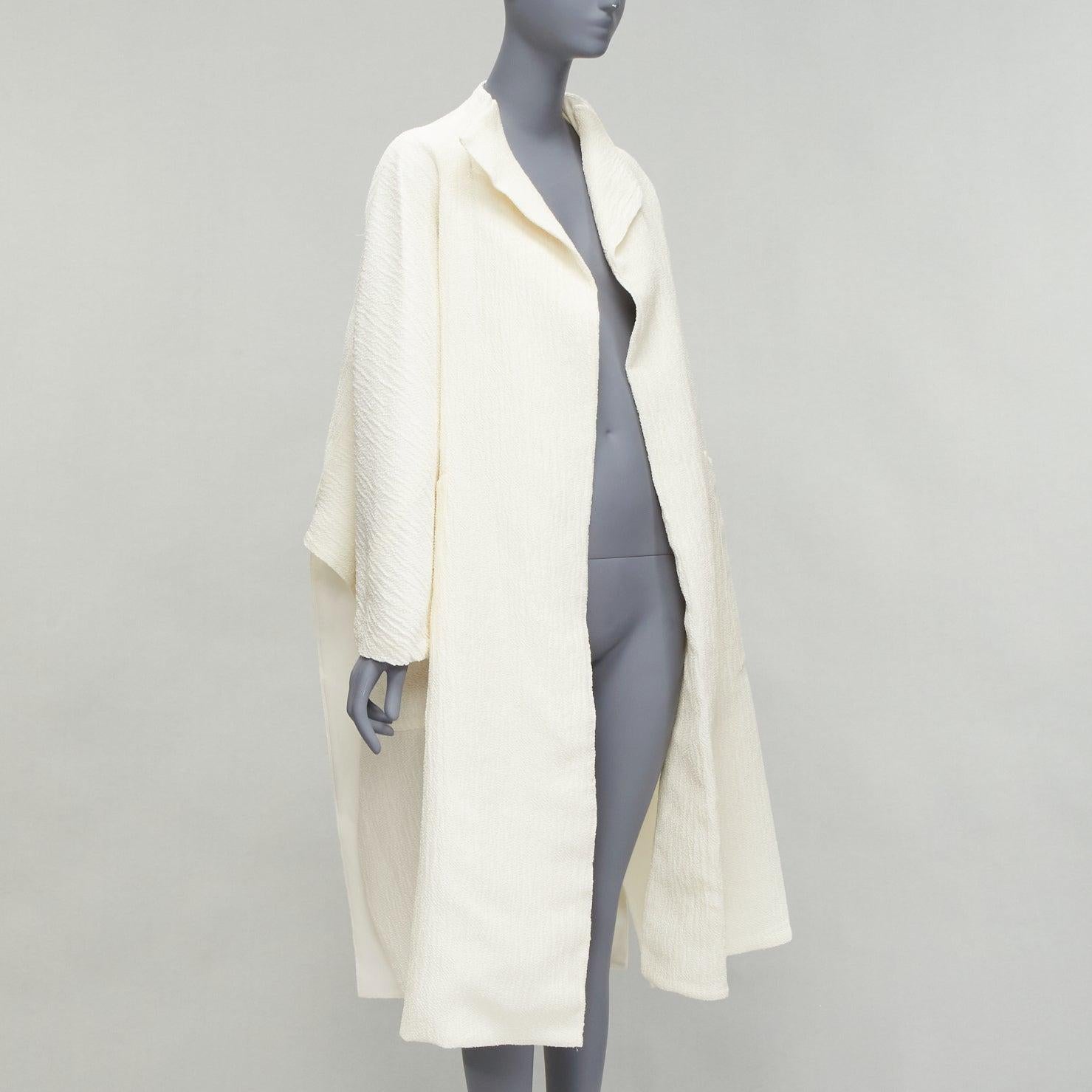 Gray MATICEVSKI 2021 Prestige cream 3D collar pocketed side slit coat AUS10 S For Sale