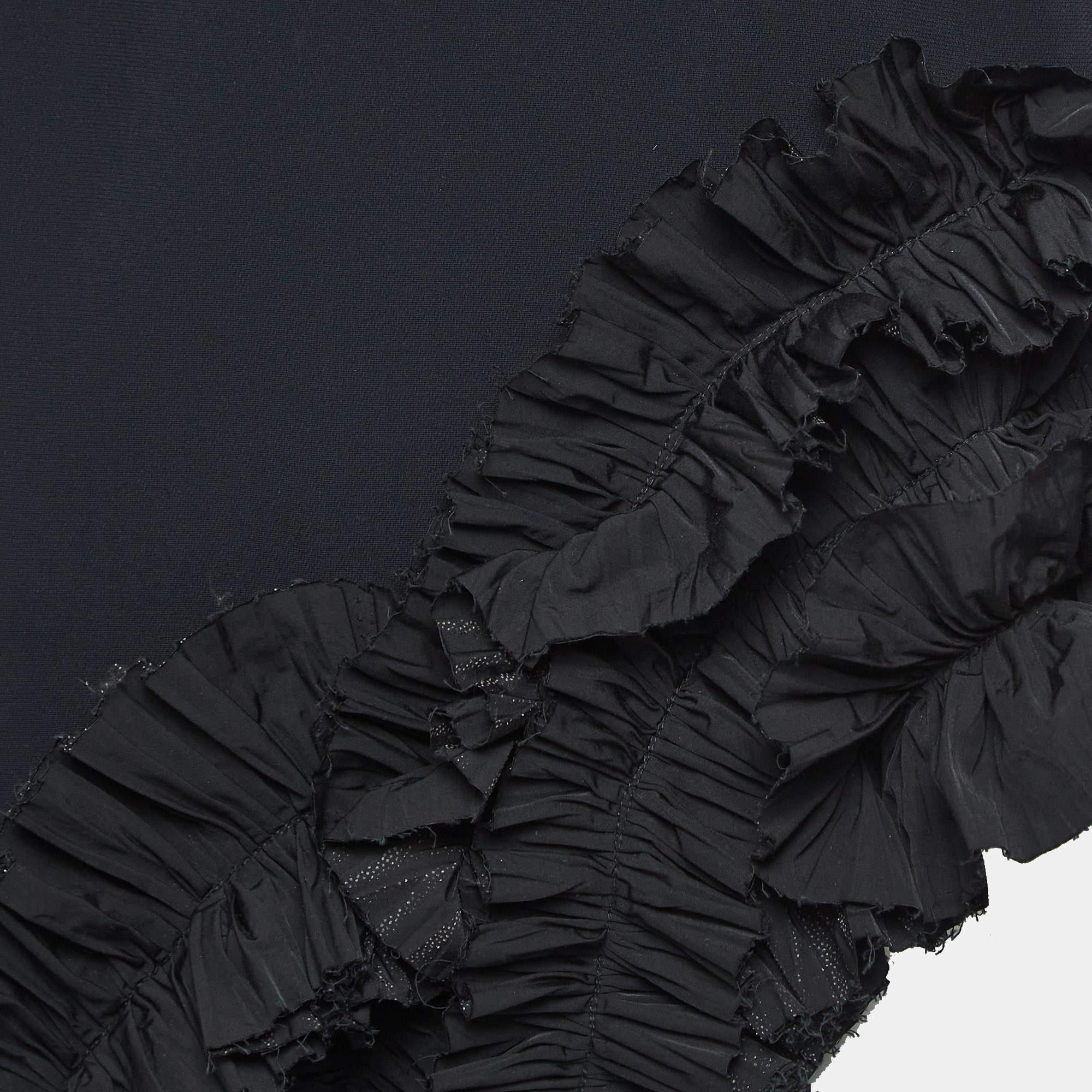 Noir M-One Robe asymétrique à volants en crêpe noir M en vente