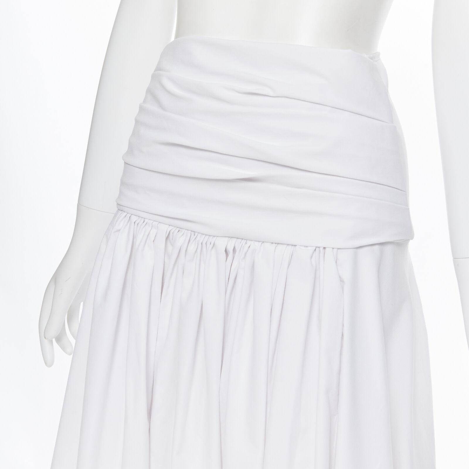 MATICEVSKI white ruched waist band pleated flared maxi dress XS
Reference: LNKO/A01656
Brand: Maticevski
Model: Maxi skirt
Material: Others
Color: White
Pattern: Solid
Closure: Zip
Extra Details: Rusched waist. Pleated flared skirt. Zip back