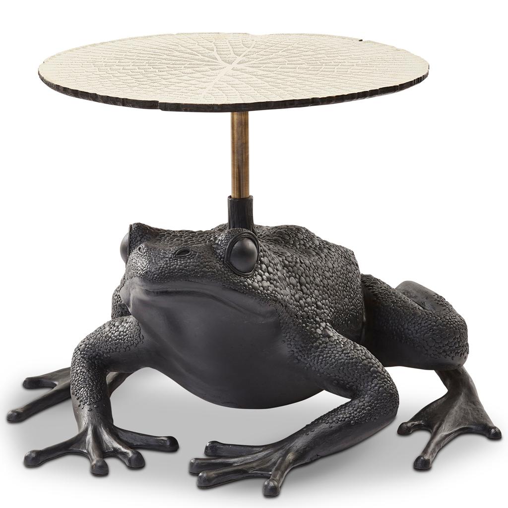 Matilda, Frosch-Beistelltisch aus Harz und geätztem Messing von Egg Designs (Moderne) im Angebot