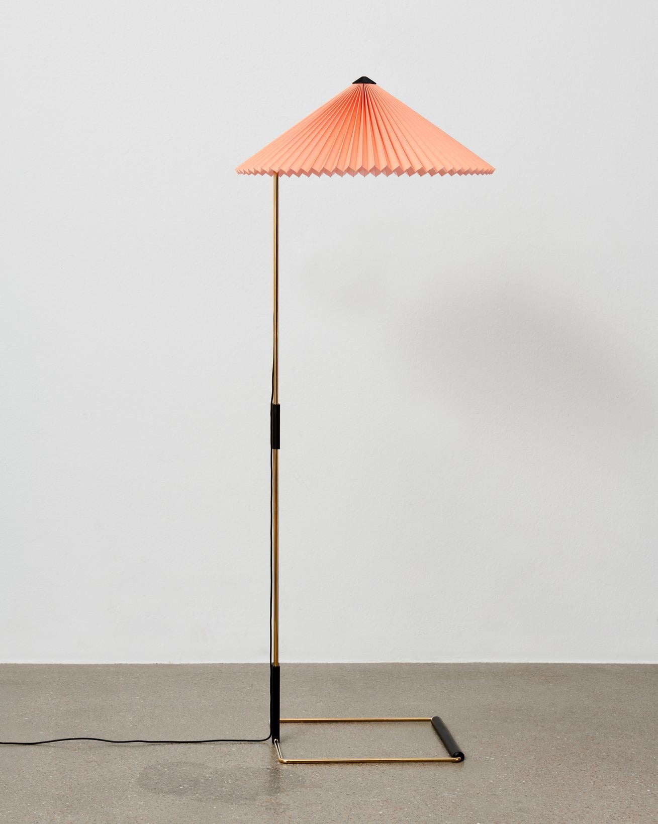 Lampada da terra Matin, Peach di Inga Sempé per Hay in vendita 1