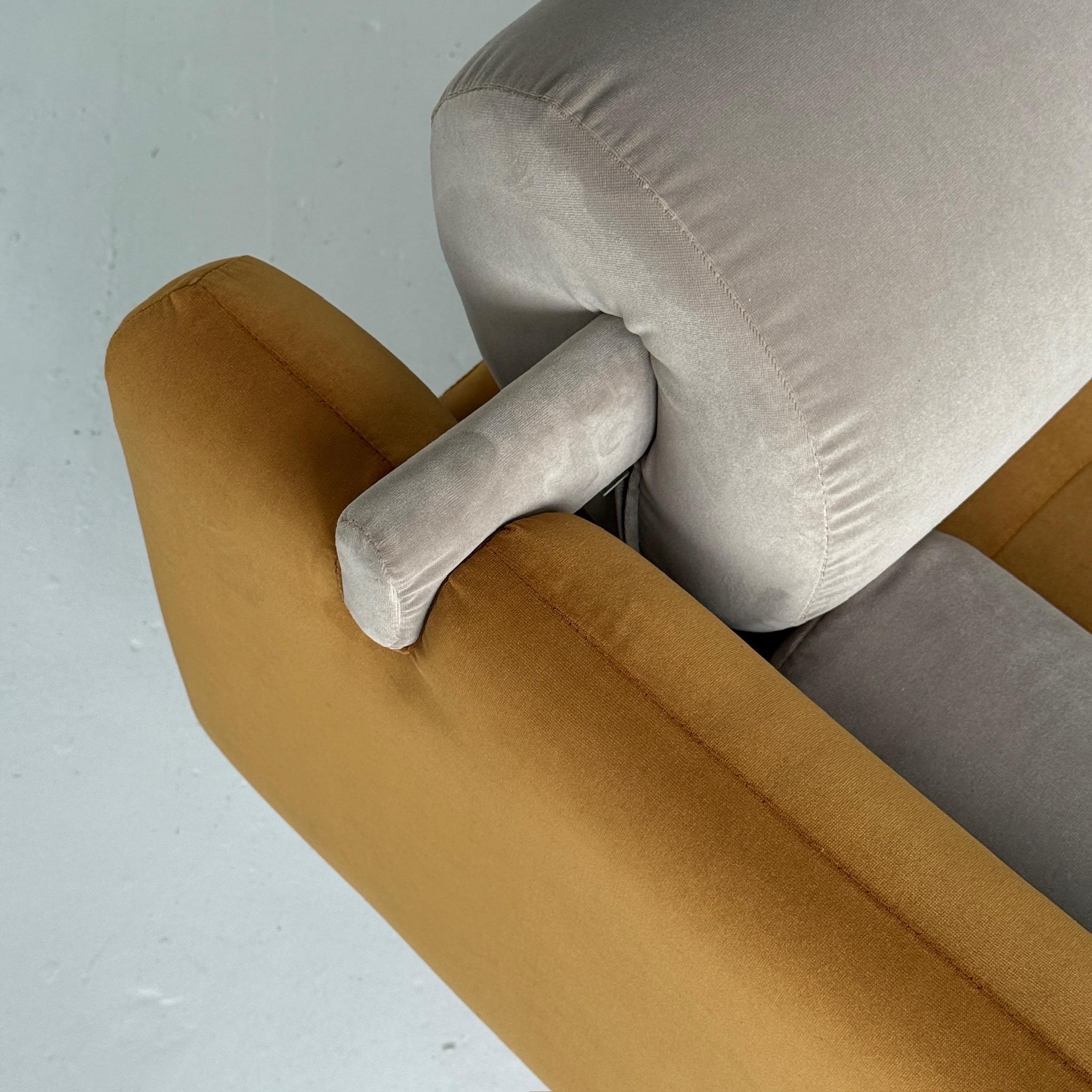 Matinee-Stuhl von Vladimir Kagan für American Leather (Samt) im Angebot