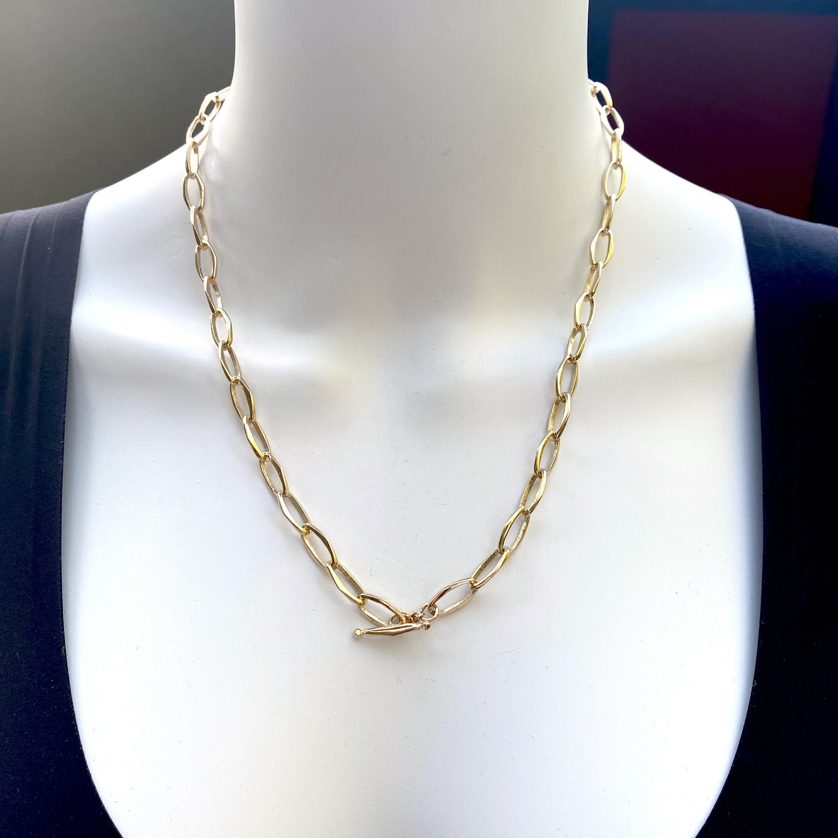 Matinee Length Cable Chain with Sculpted Oval Links & Mini-Toggle in Yellow Gold In New Condition In Sherman Oaks, CA