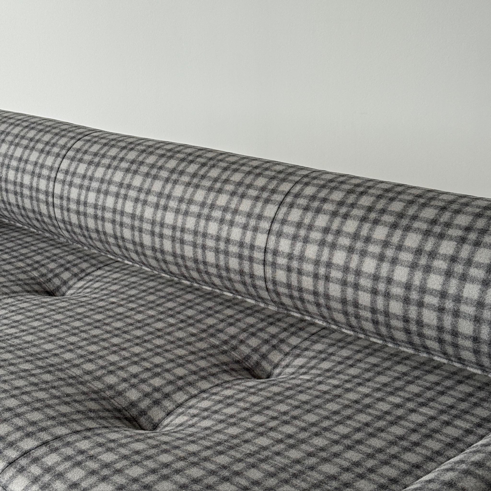 Matinee Sofa by Vladimir Kagan for American Leather In Good Condition For Sale In Chicago, IL
