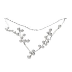 Matisse´s Anemones Necklace 18k White Gold, Larissa Moraes Jewelry