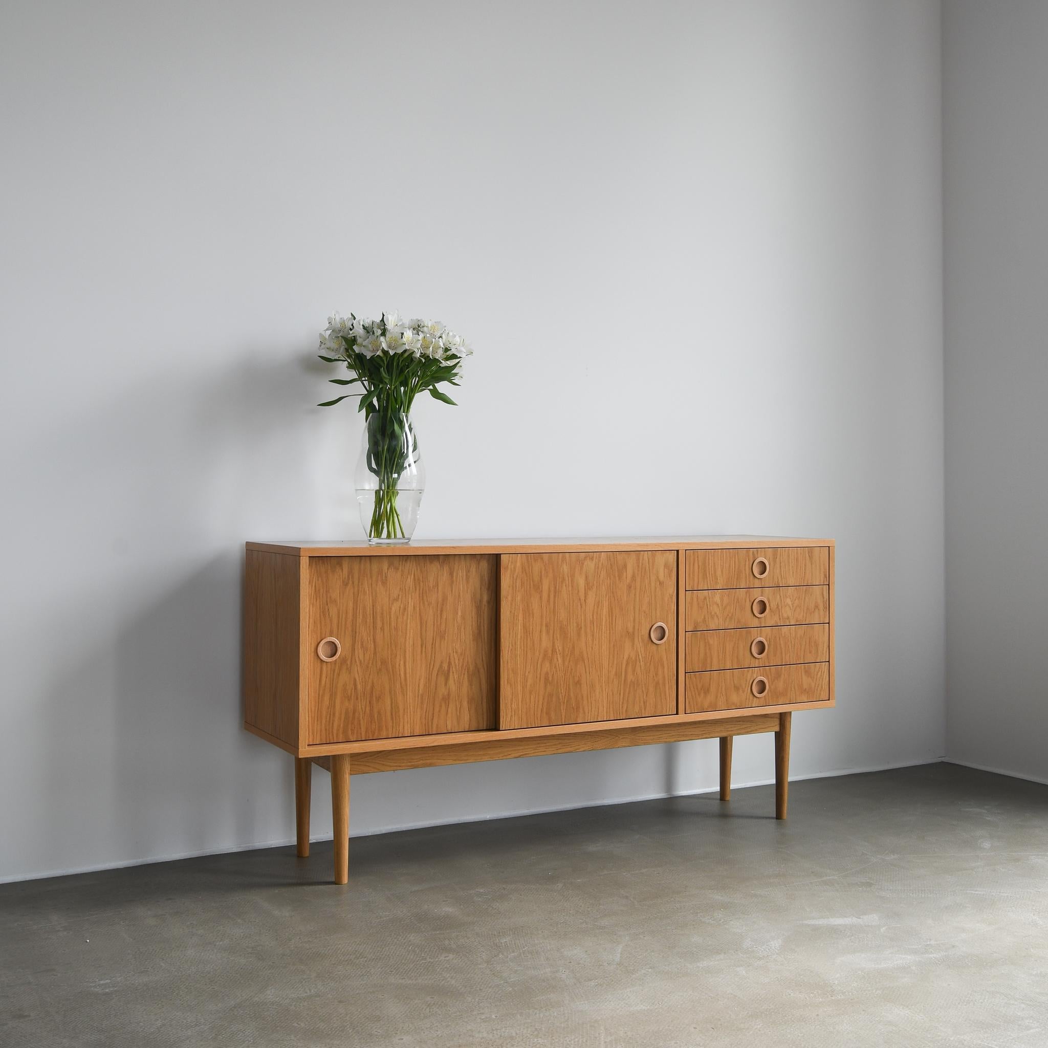 XXIe siècle et contemporain Grande commode Mato par Pastform en vente
