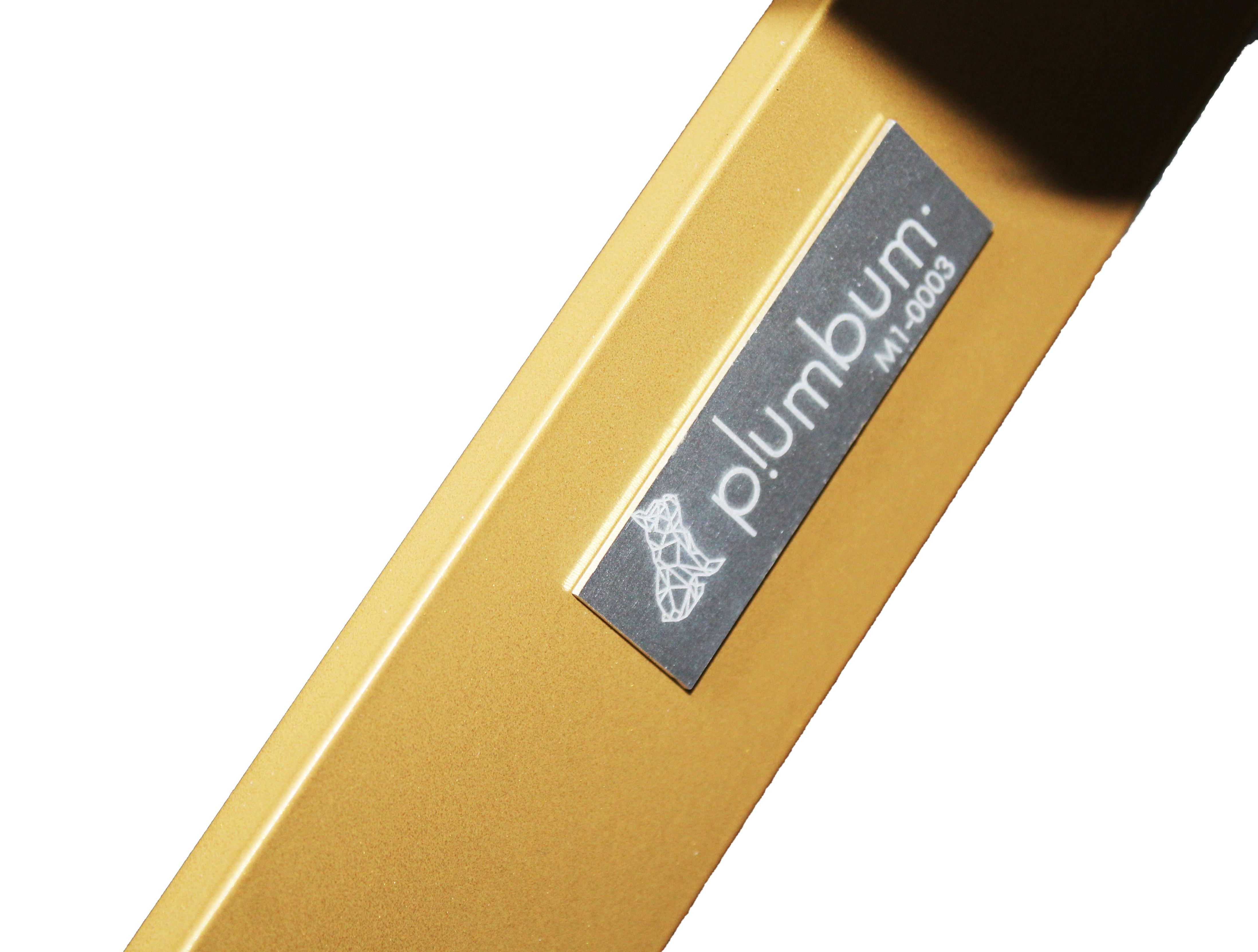 Chaise d'appoint personnalisable en acier et velours organique doré, faite à la main, par Tawla en vente 5