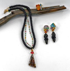 Matrix-Opal-Anhänger, Saphir, 18-karätiges Gold, Smaragd, Saphir-Kette, Onyx-Perlen, 22-karätig, 18-karätig