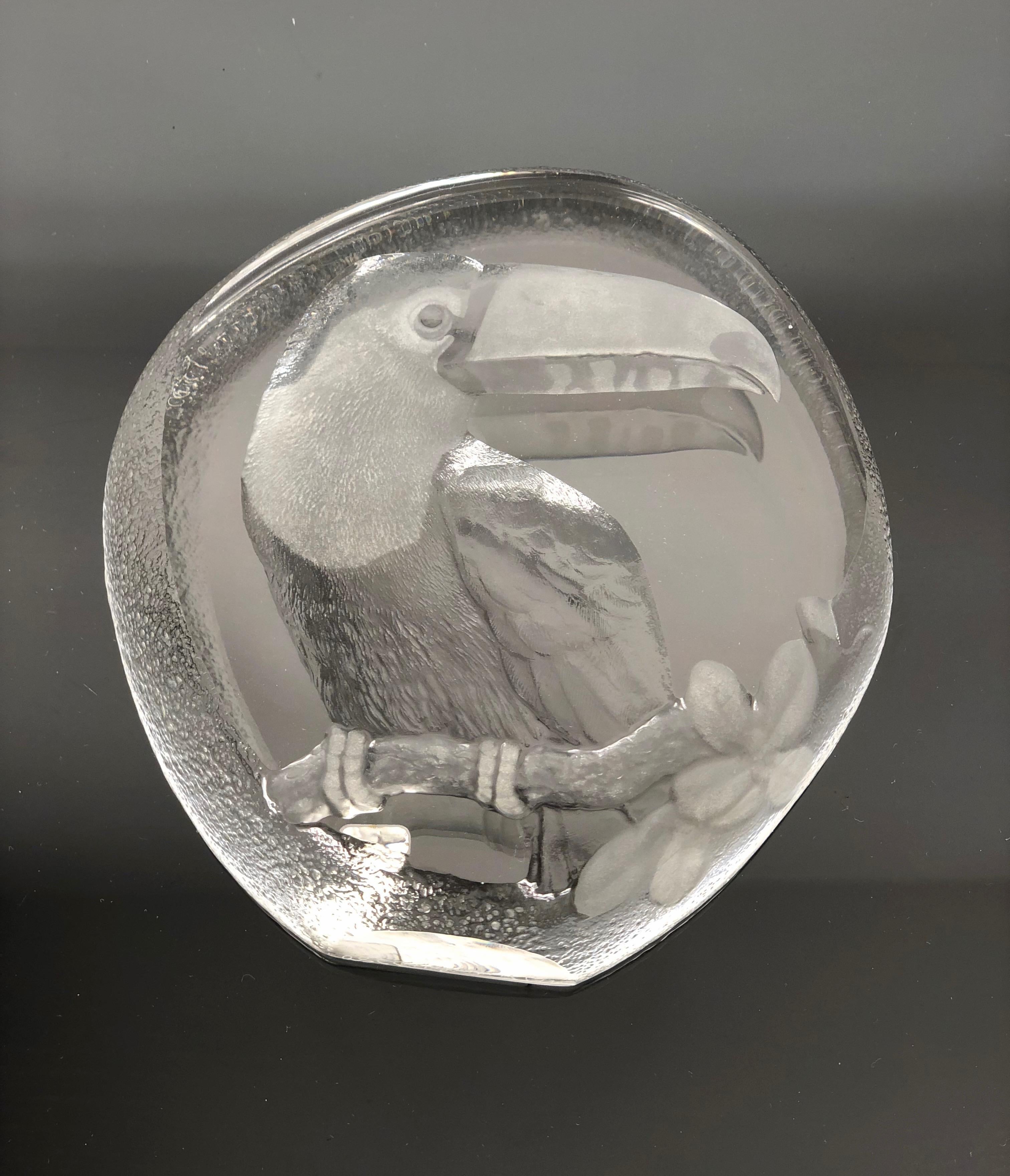 Mats Jonasson, toskanische Briefbeschwerer-Skulptur aus mattiertem Kristallglas mit Siegel, 1980er-Jahre (Schwedisch) im Angebot