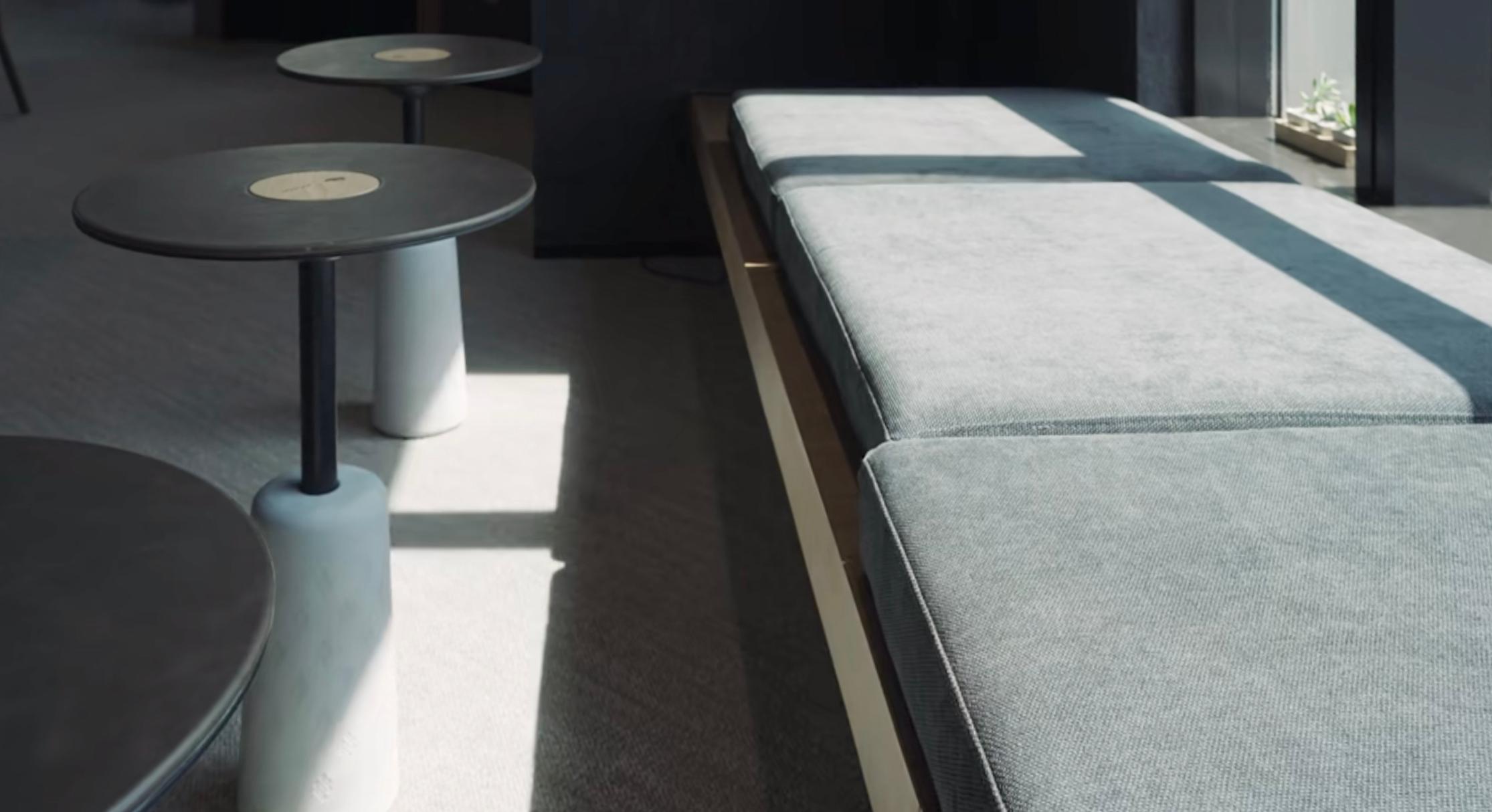 Tibétain Table basse Drumroll collection Matsu Nomadic de Joeri Reynaert en vente
