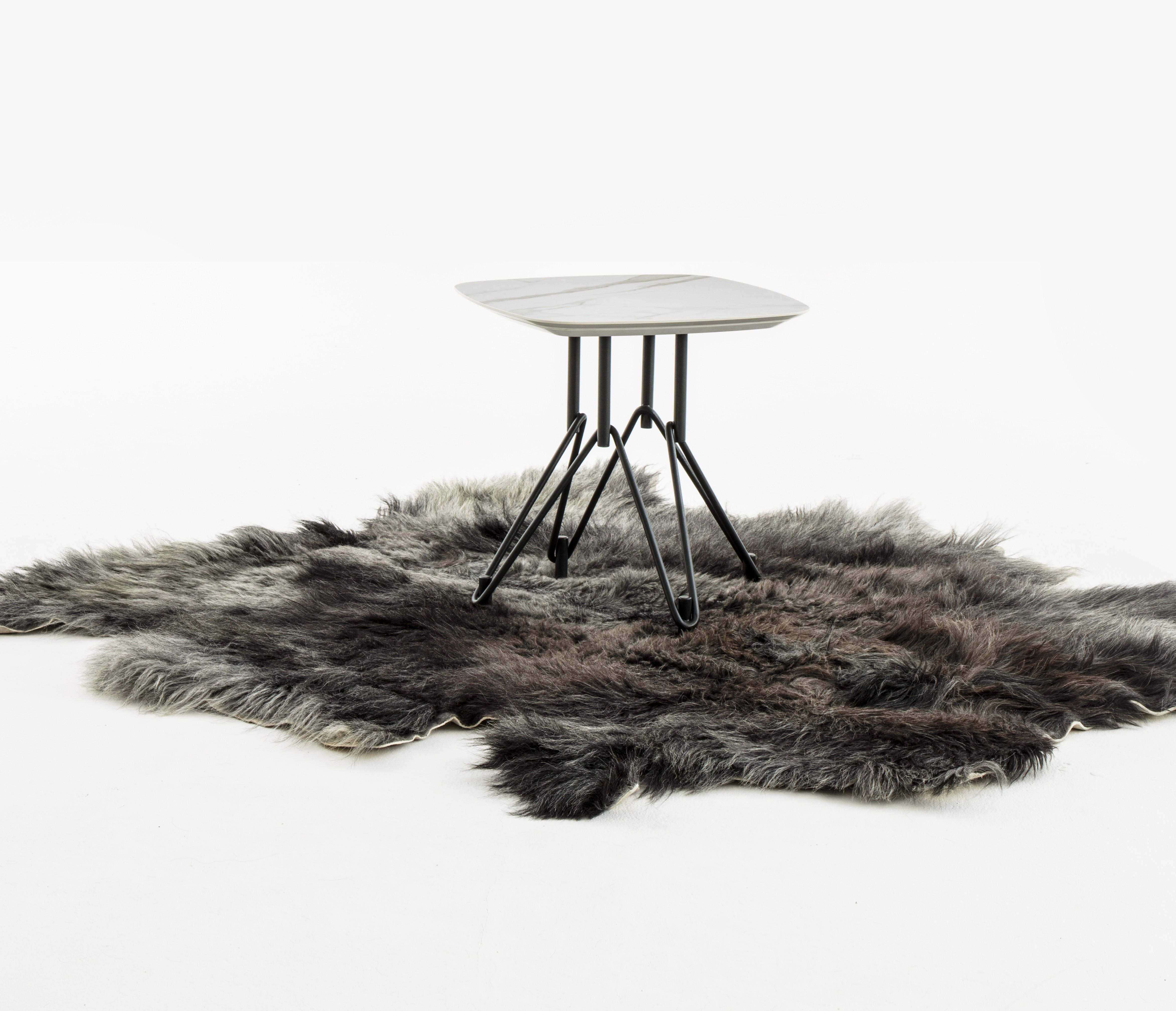 Altro Matsu Nomadic Collection di Joeri Reynaert - Tavolino Nomad Camp in vendita