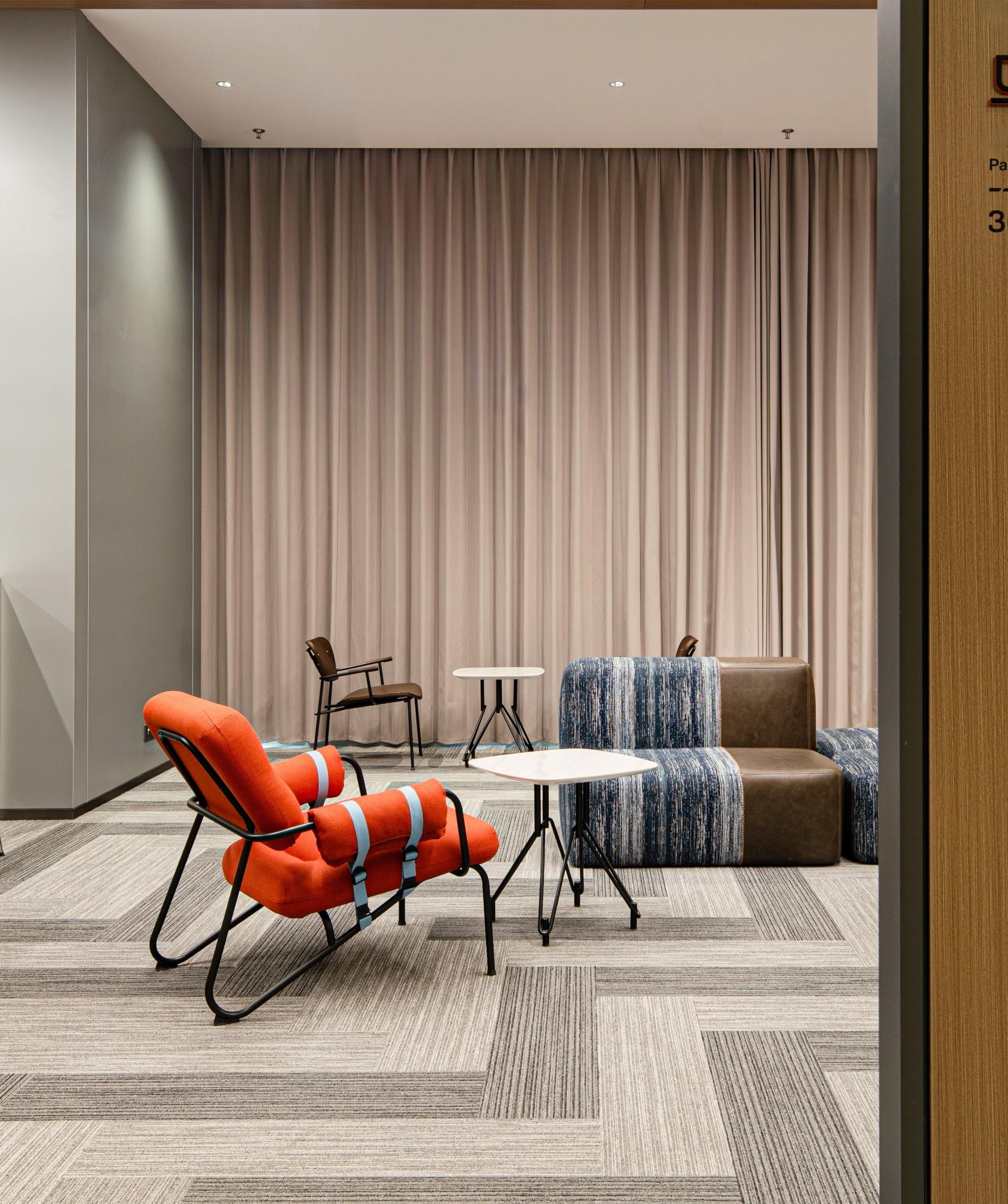 Hand-Crafted Nomad Link Lounge Chair  Matsu x KVN Design Nomadic Series by Joeri Reynaert For Sale