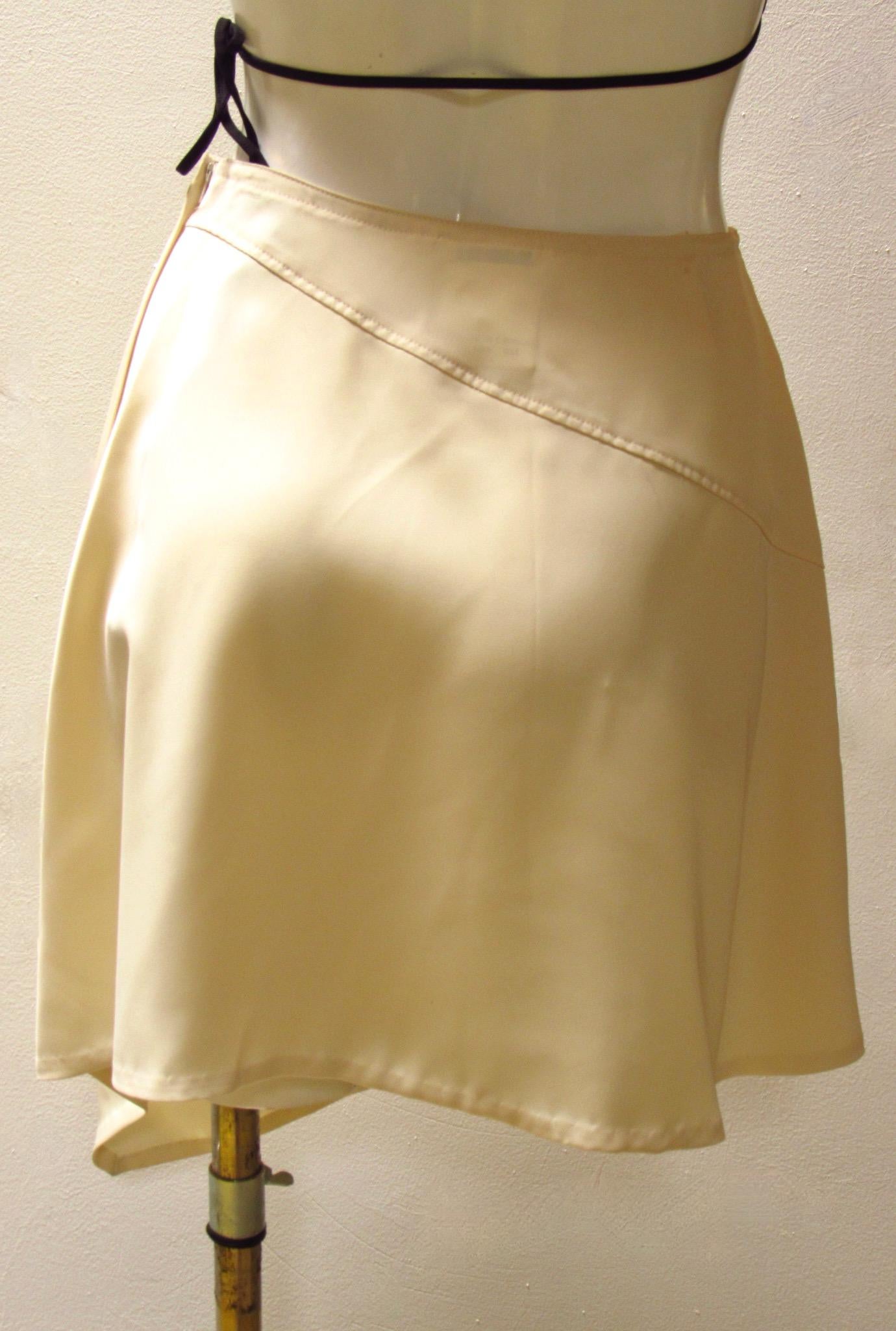 Women's Matsuda Ivory Asymmetrical Skirt For Sale