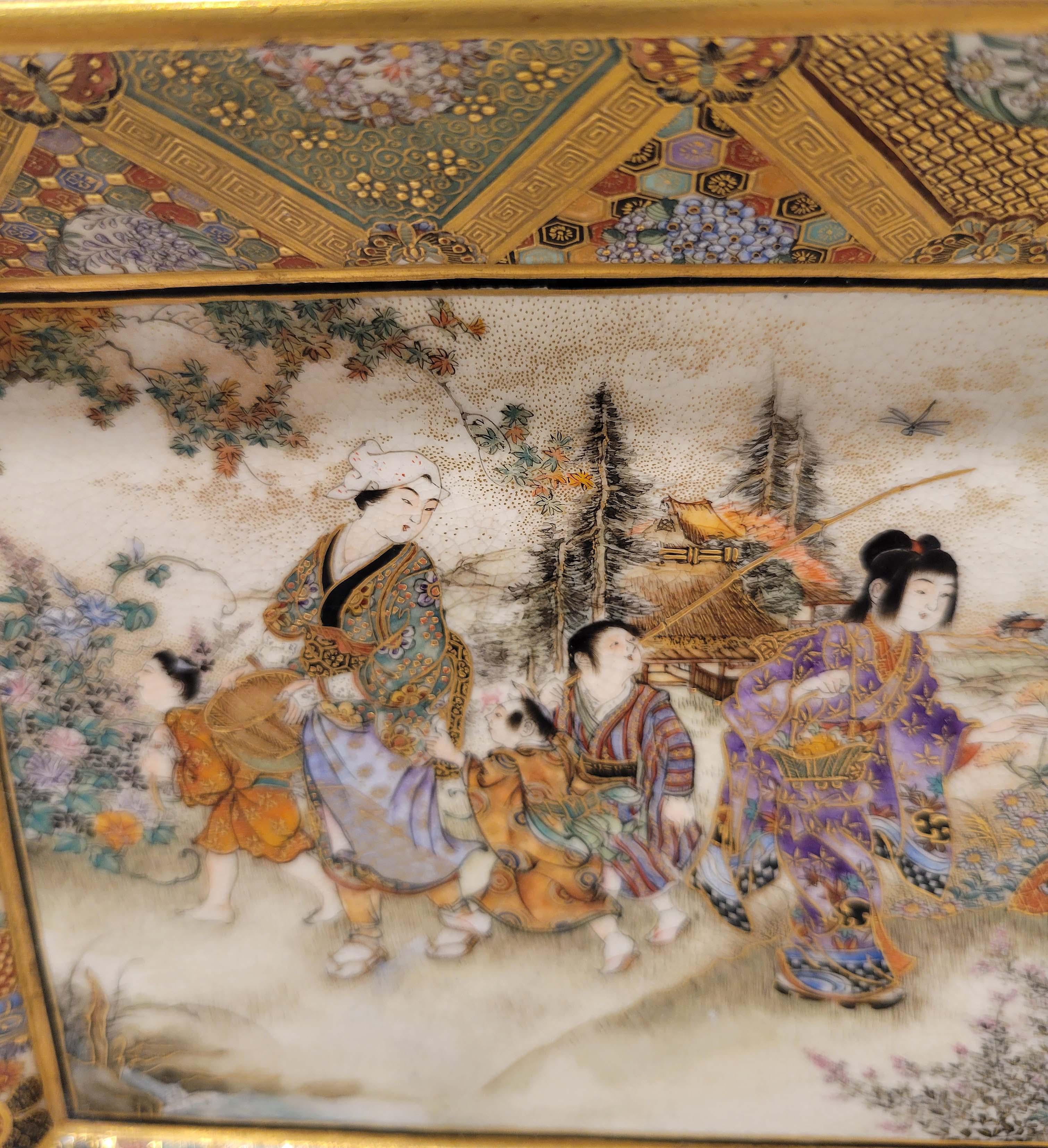 Japonisme Matsumoto Hozan, Meiji Period Fine Quality Satsuma Platter, 19C.