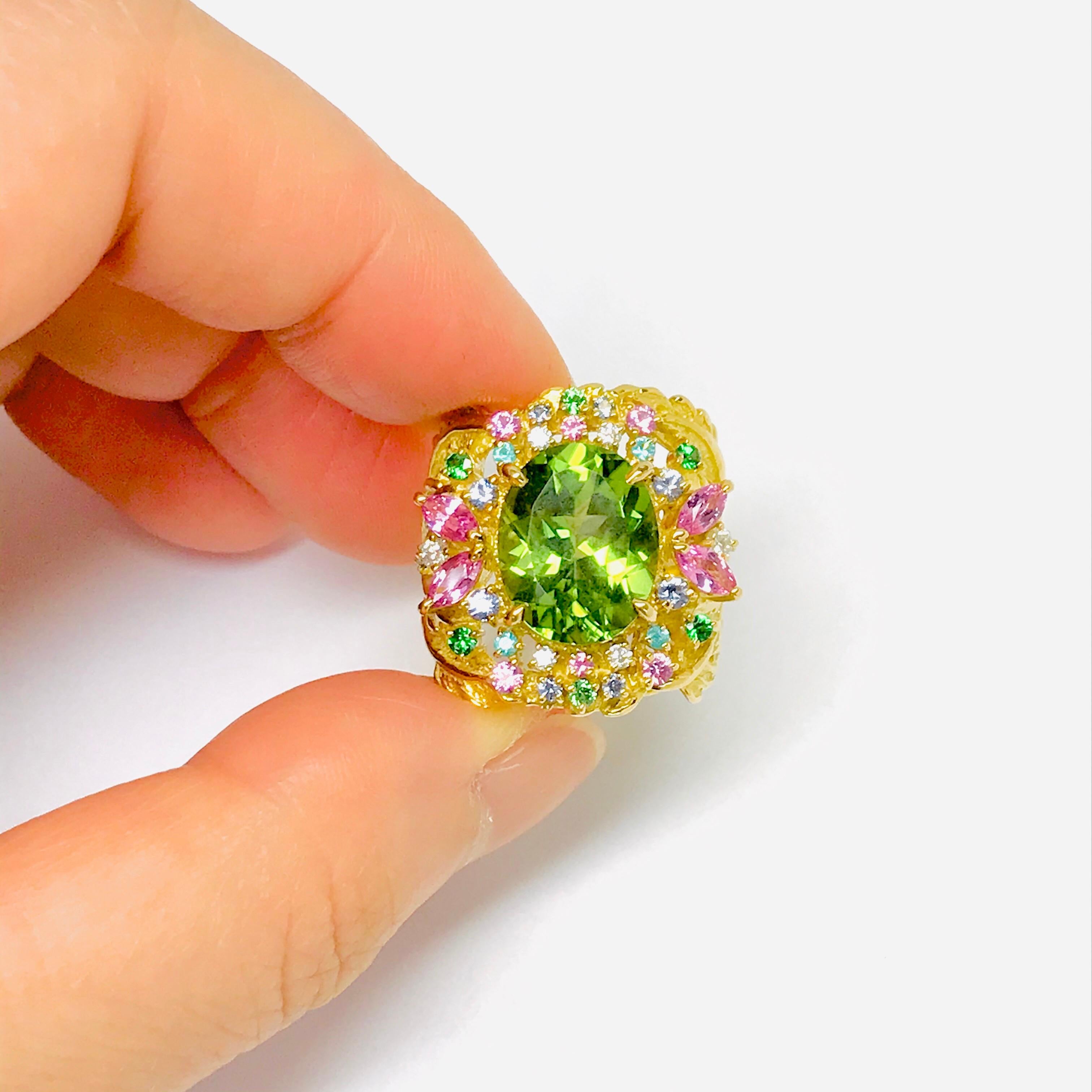 Matsuzaki 18K Gold 5.34ct Oval Peridot Paraiba Pink Sapphire Garnet Diamond Ring For Sale 5