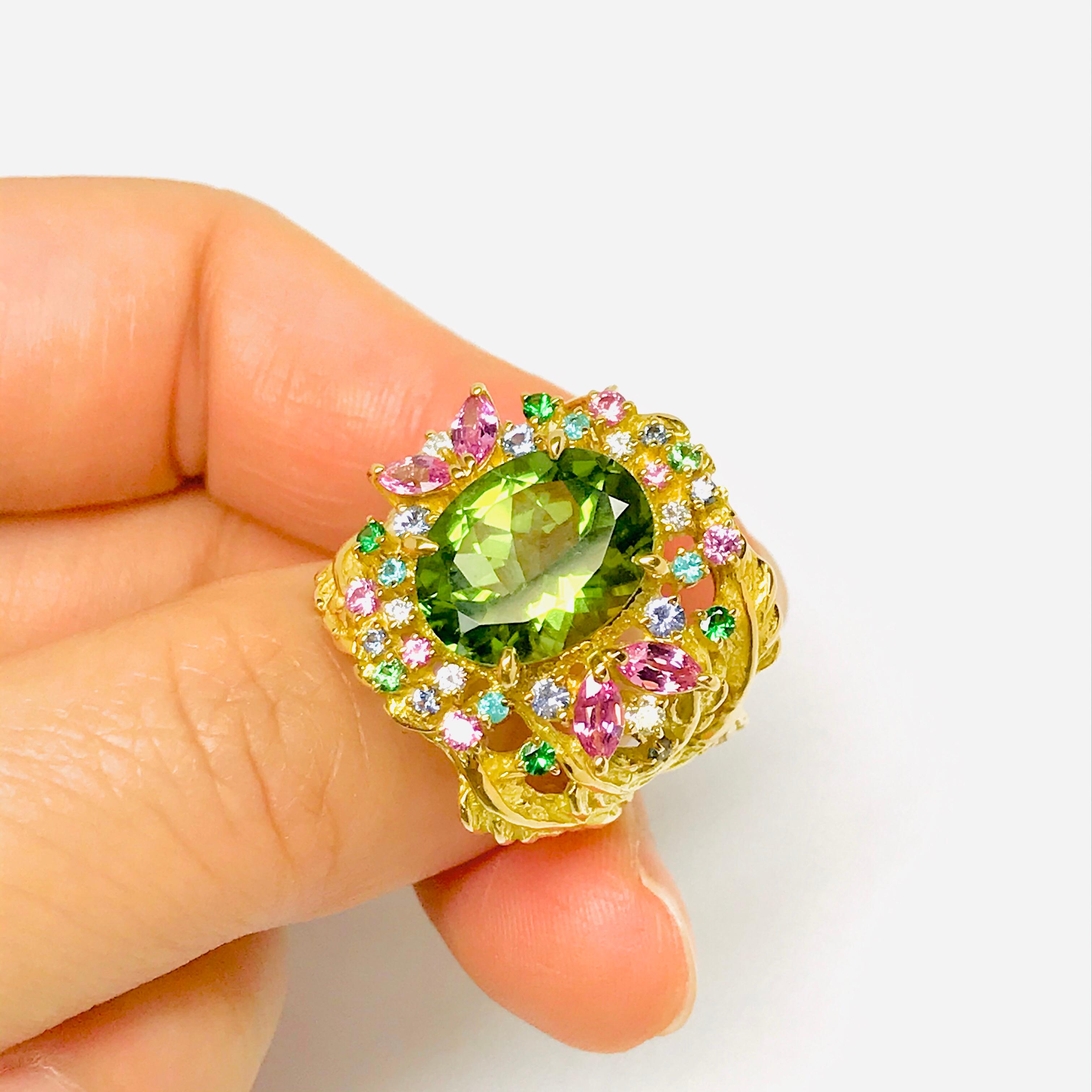 Matsuzaki 18K Gold 5.34ct Oval Peridot Paraiba Pink Sapphire Garnet Diamond Ring For Sale 6