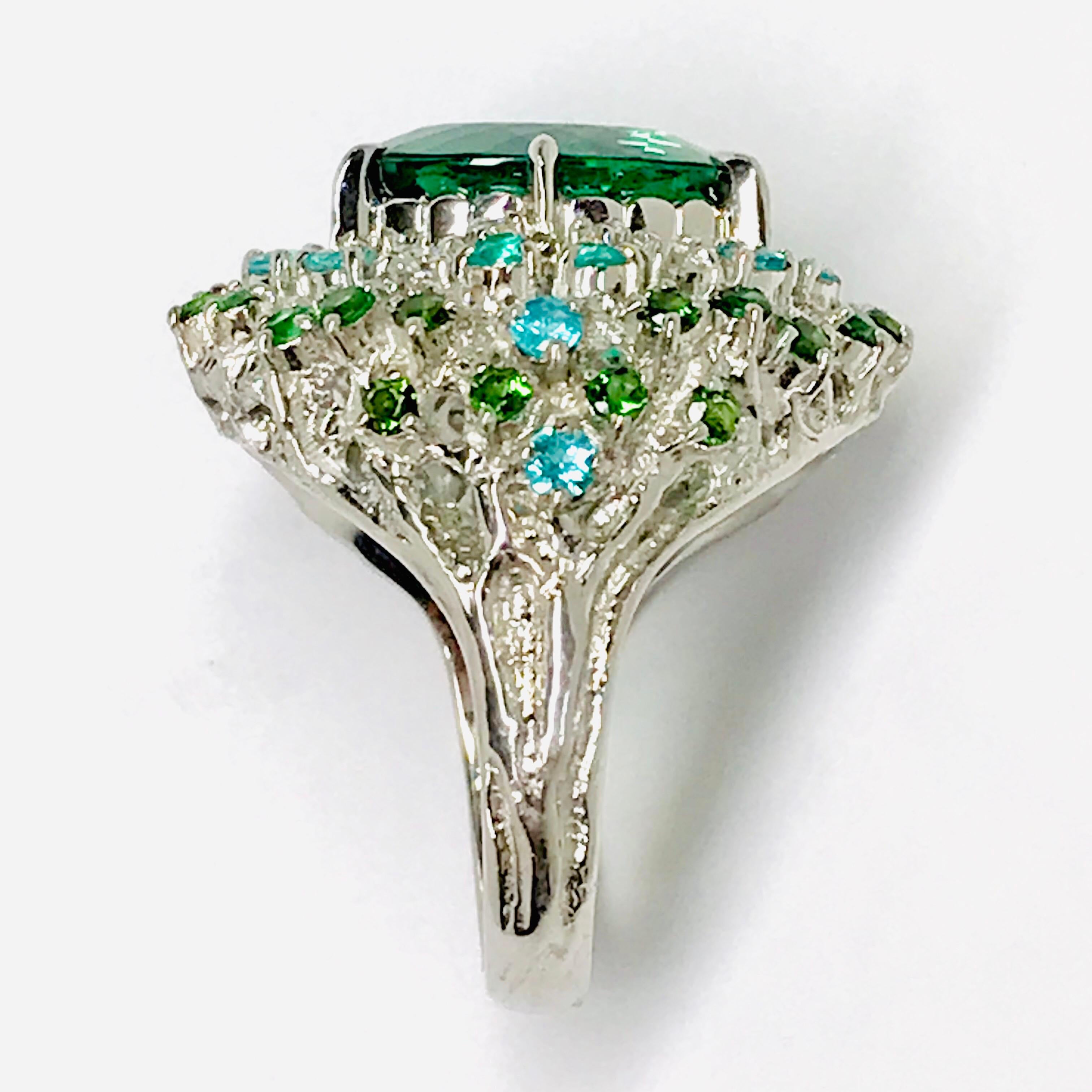Matsuzaki Platinum 9.85 Carat Oval Green Tourmaline Paraiba Diamond Ring In New Condition For Sale In Tokyo, JP