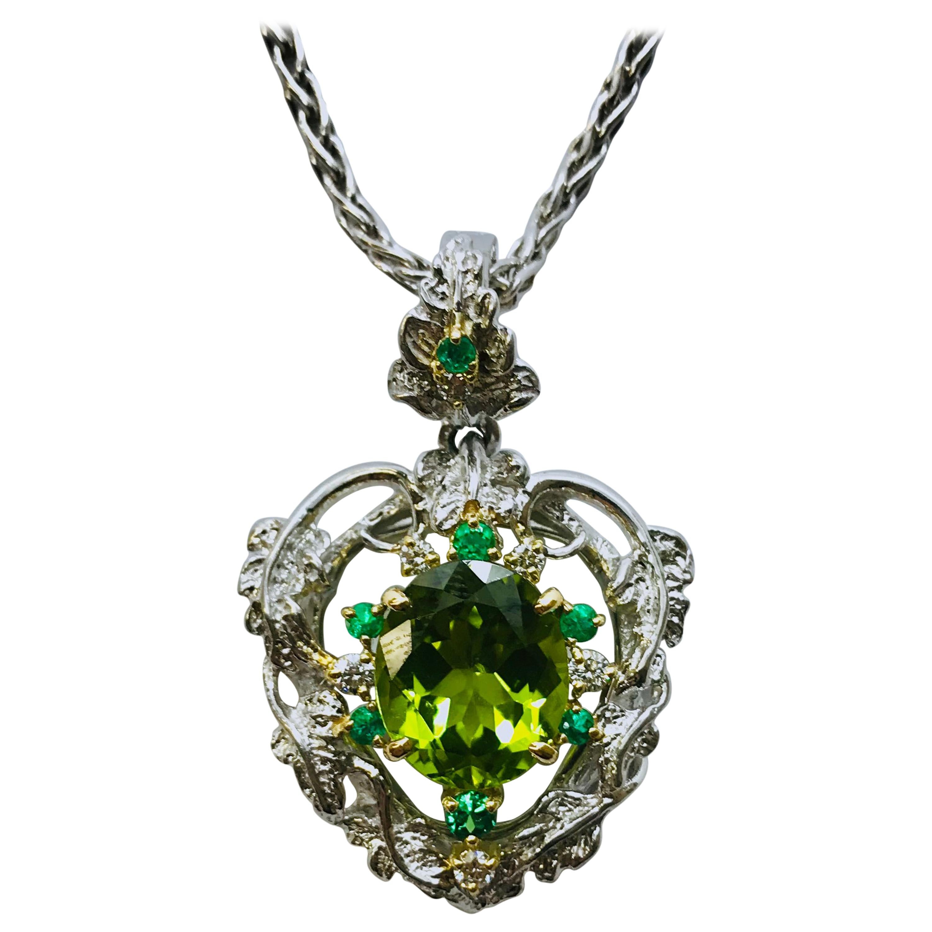 Matsuzaki PT900/K18 Oval Peridot Foliage Emerald Diamond Pendant Necklace For Sale