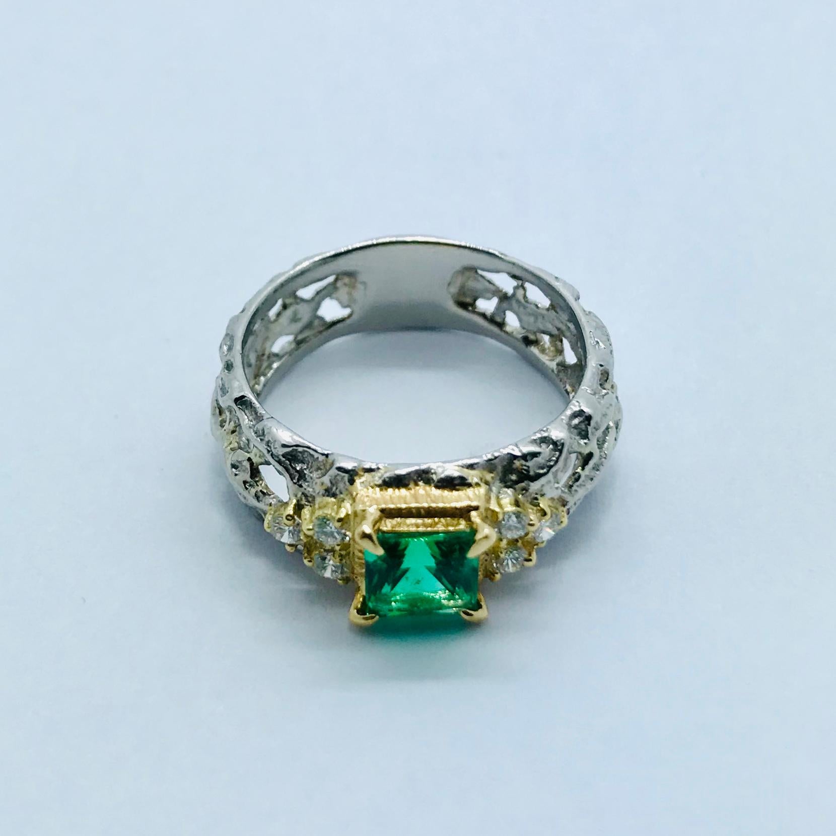 Matsuzaki PT900/K18 Princess Cut Emerald Diamond Ring In New Condition For Sale In Tokyo, JP