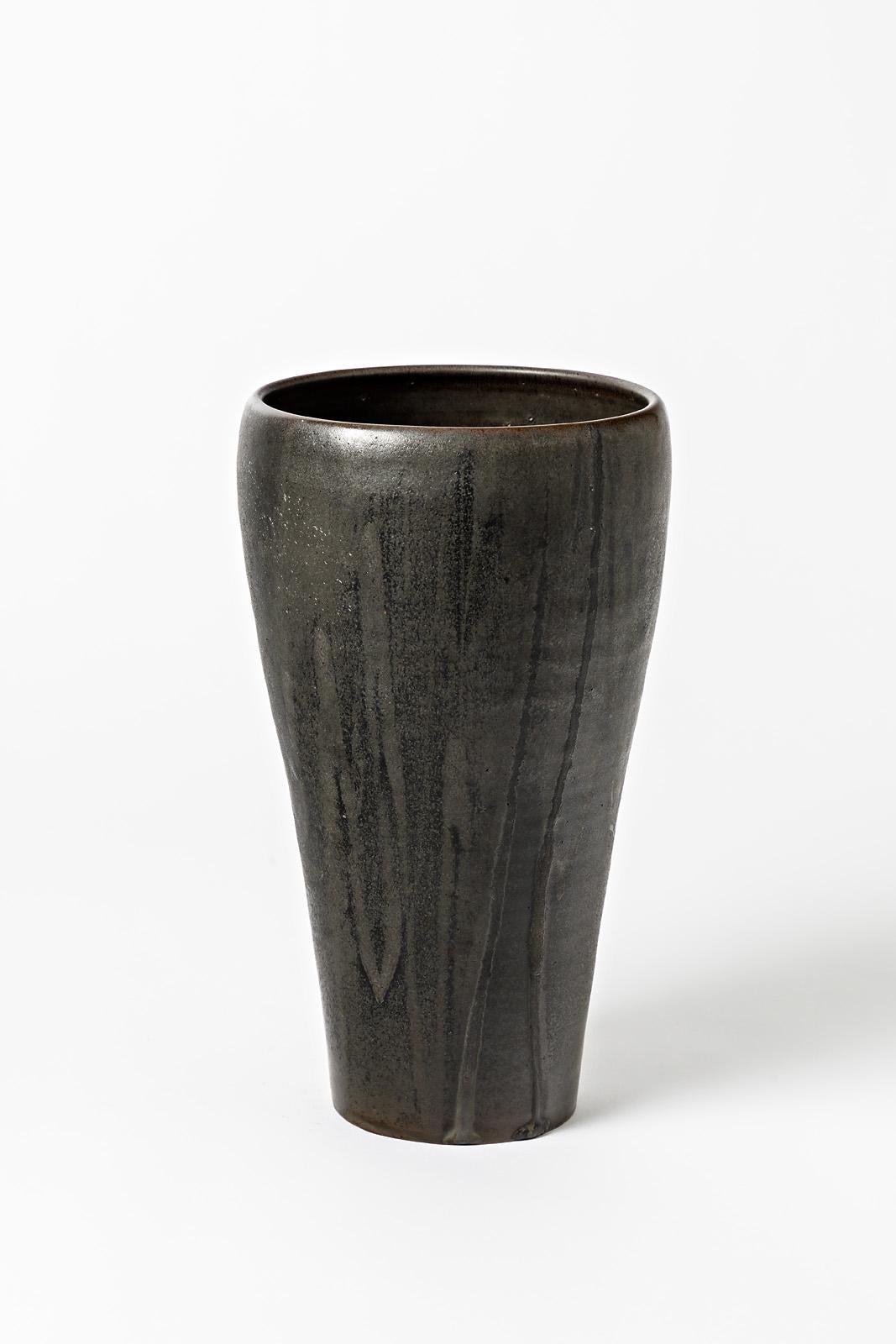 Matt and shiny black glazed stoneware vase by Roger Jacques, circa 1960-1970. In Excellent Condition For Sale In Saint-Ouen, FR