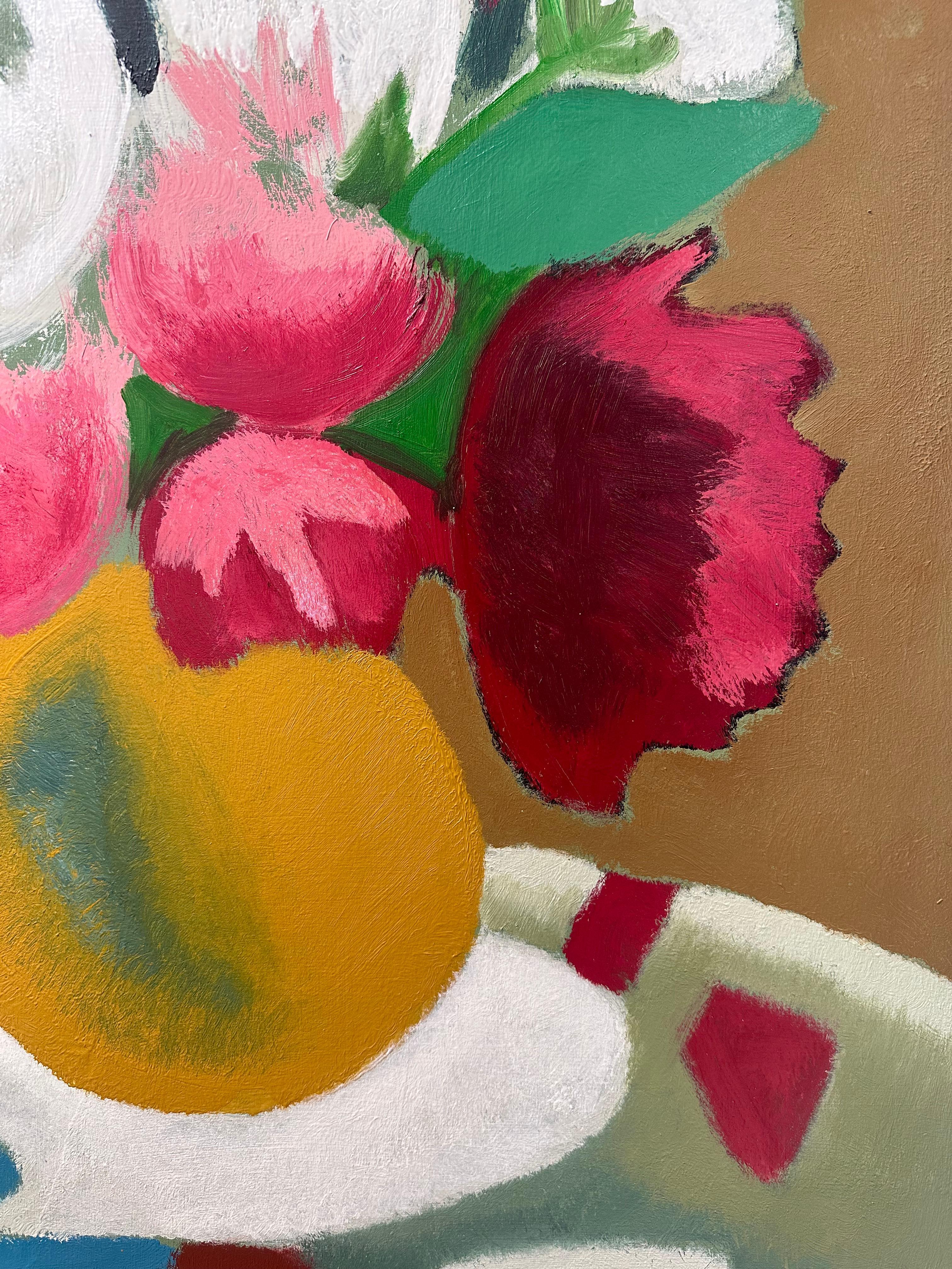 Pivoines - Nature morte contemporaine Pivoines dans un vase Gant de thé, 2024 en vente 4