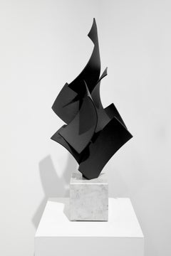 Sculpture abstraite_La moitié du tour du monde_Matt Devine_acier/Poudrage/Marbre