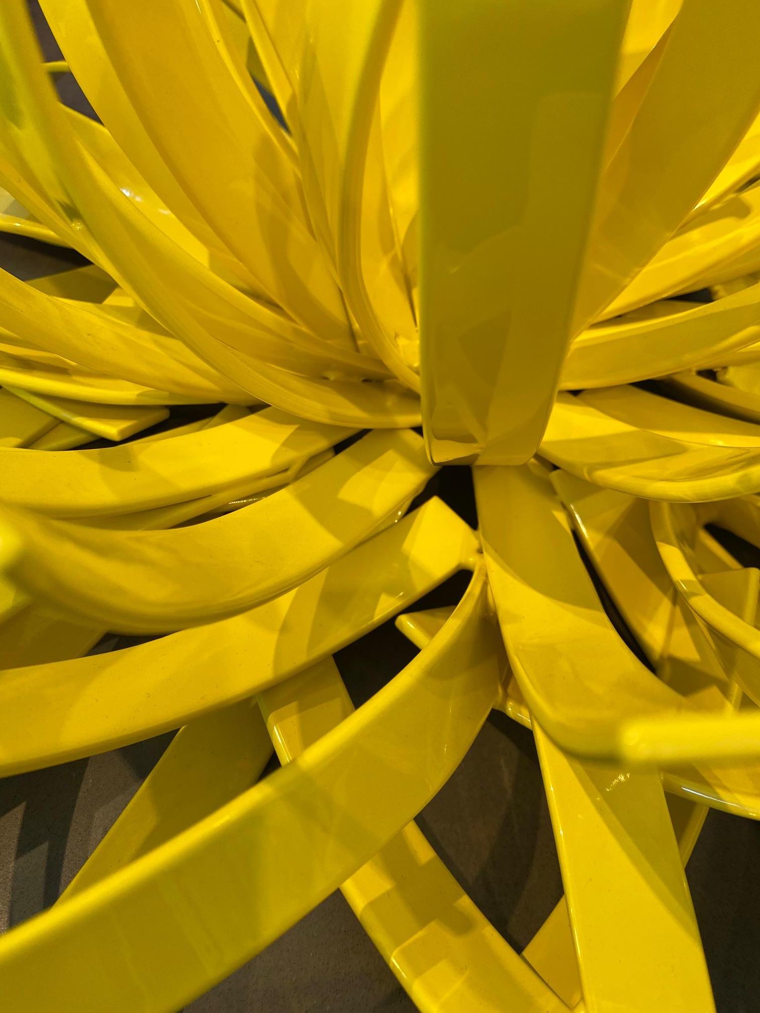 Anemone (Yellow)_Indoor Sculpture, Abstract_Matt Devine_Steel/Powdercoat 4