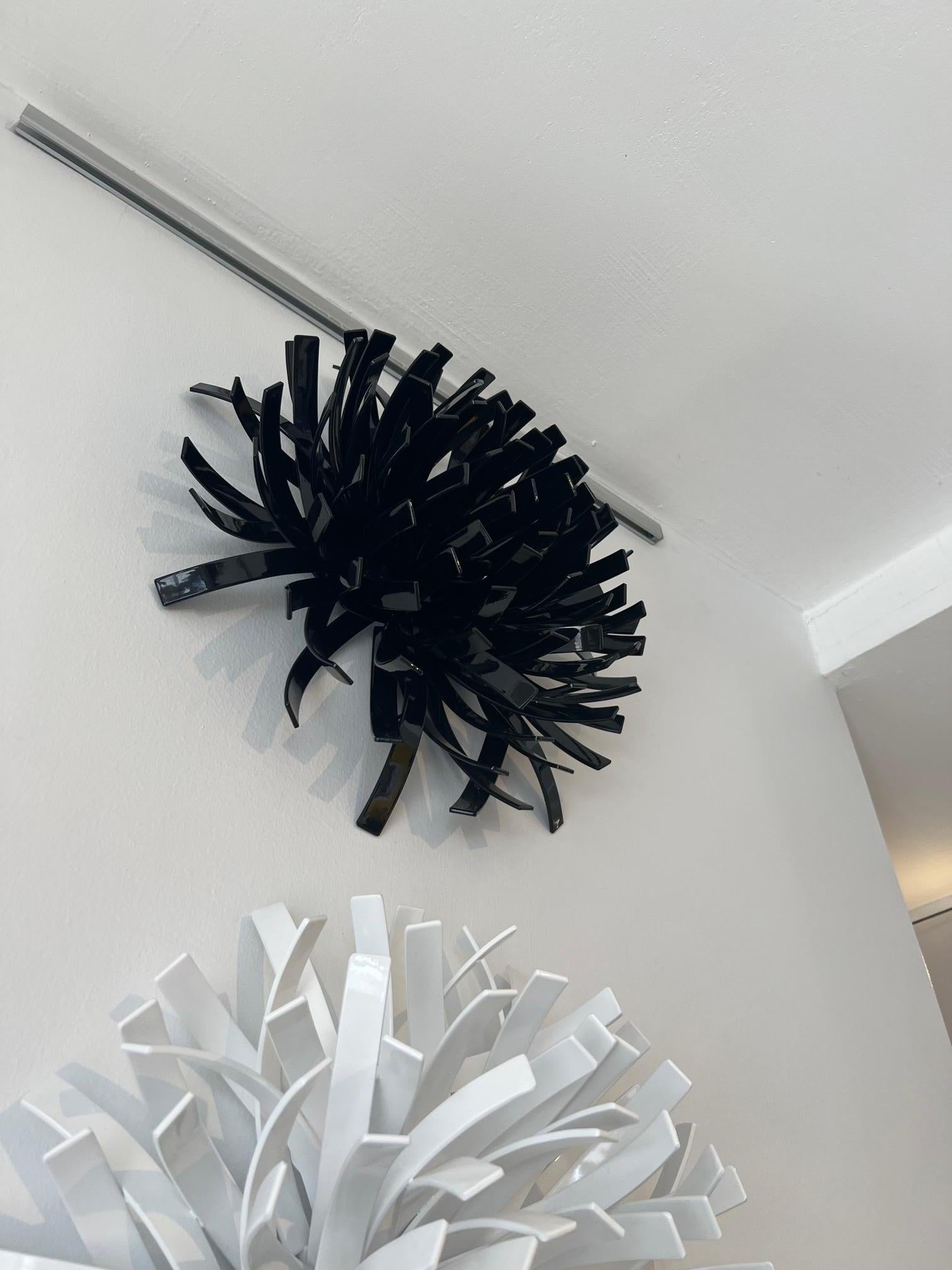 Anemones #3 (Black)_2022 Indoor Sculpture, Abstract_Matt Devine_Steel/Powdercoat For Sale 1