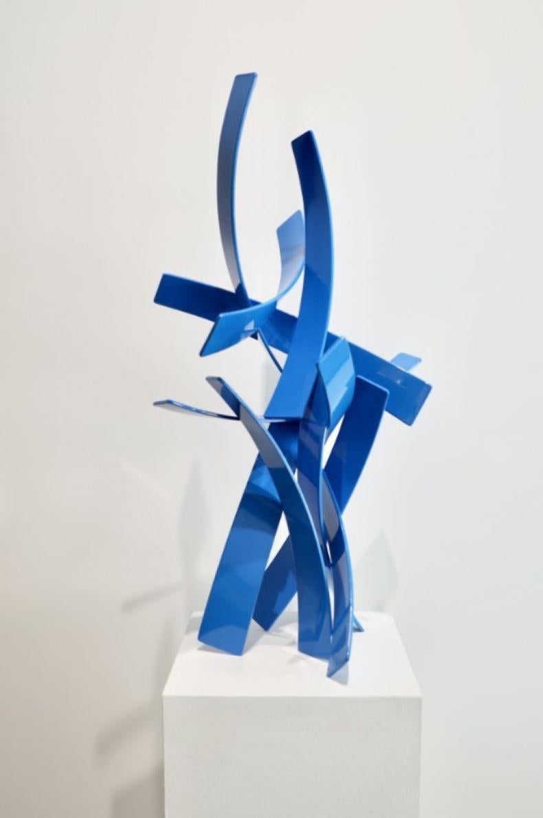 Ho sentito cantare l'uccello azzurro - Sculpture di Matt Devine