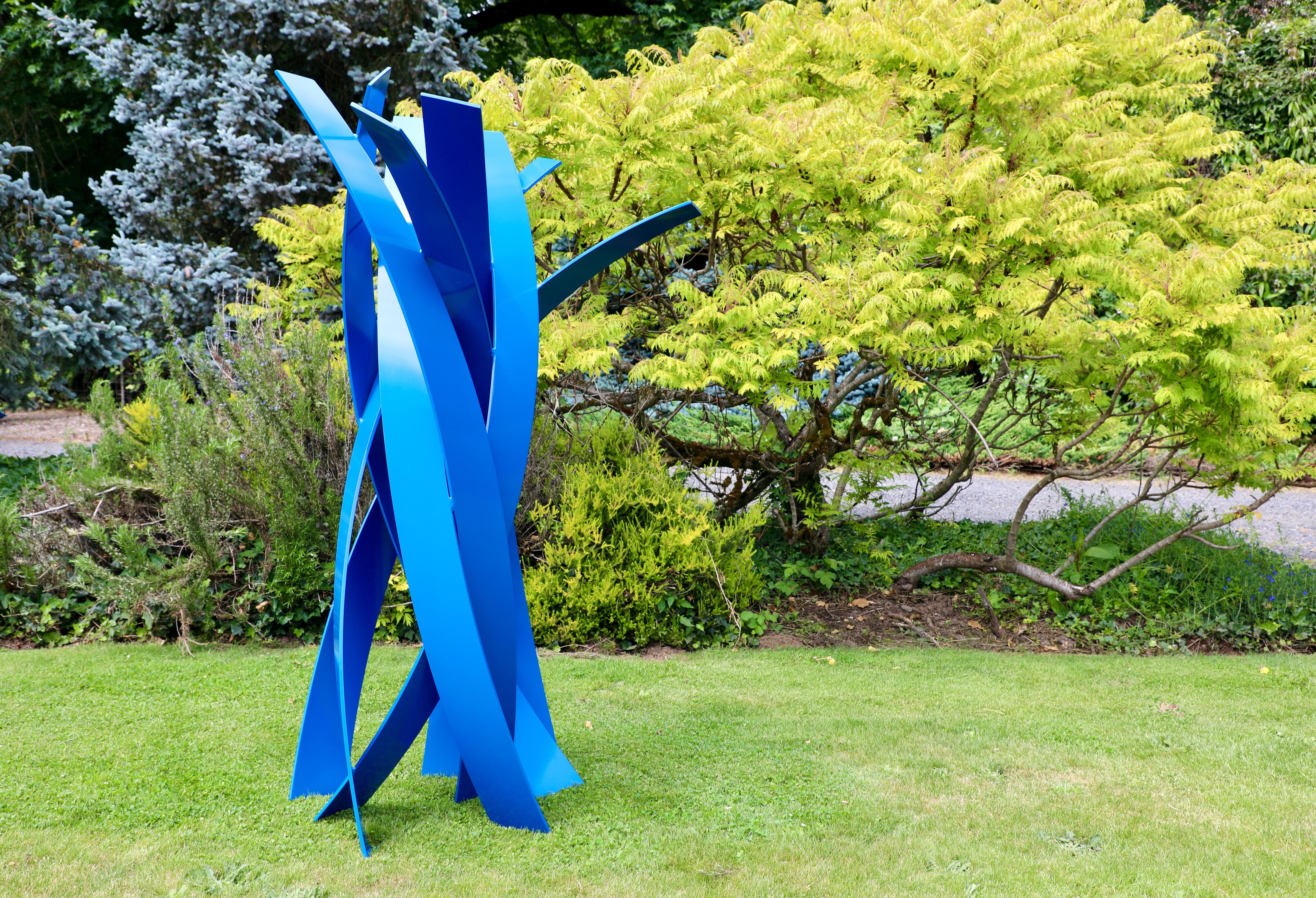 Sculpture d'intérieur/extérieur_Abstract_Aluminium_Little Boy Blue, Matt Devine en vente 2