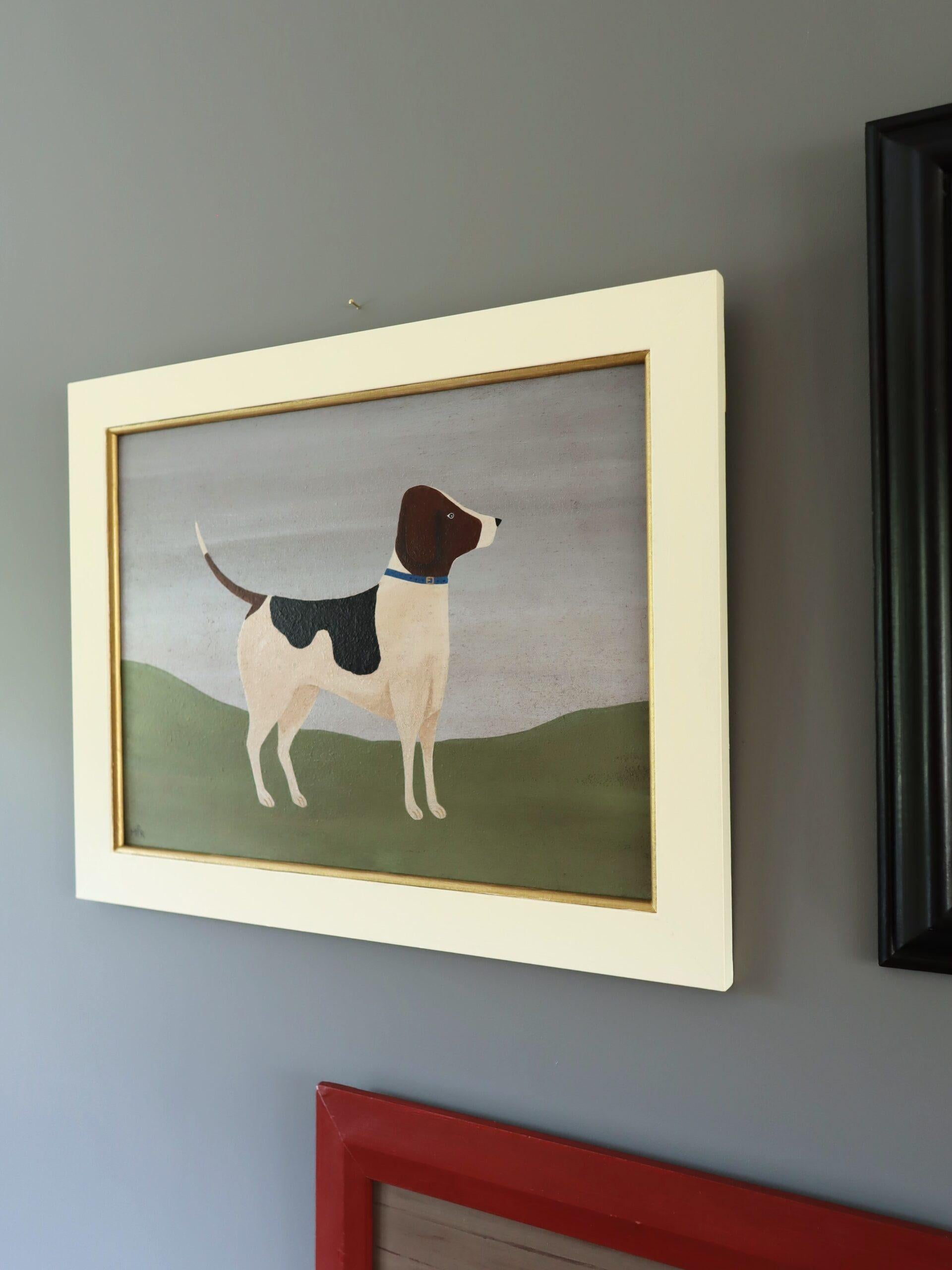 FUCHSHUND MIT BLAUEM HALSBAND
Größe: 36,5 x 46,5 cm (einschließlich Rahmen)
Öl auf Karton

Eine sehr gut gemalte und einnehmende Hundekomposition eines Fuchshundes, gemalt in einem naiven Stil in Öl auf Platte vom britischen Künstler Matt Rix.

Vor