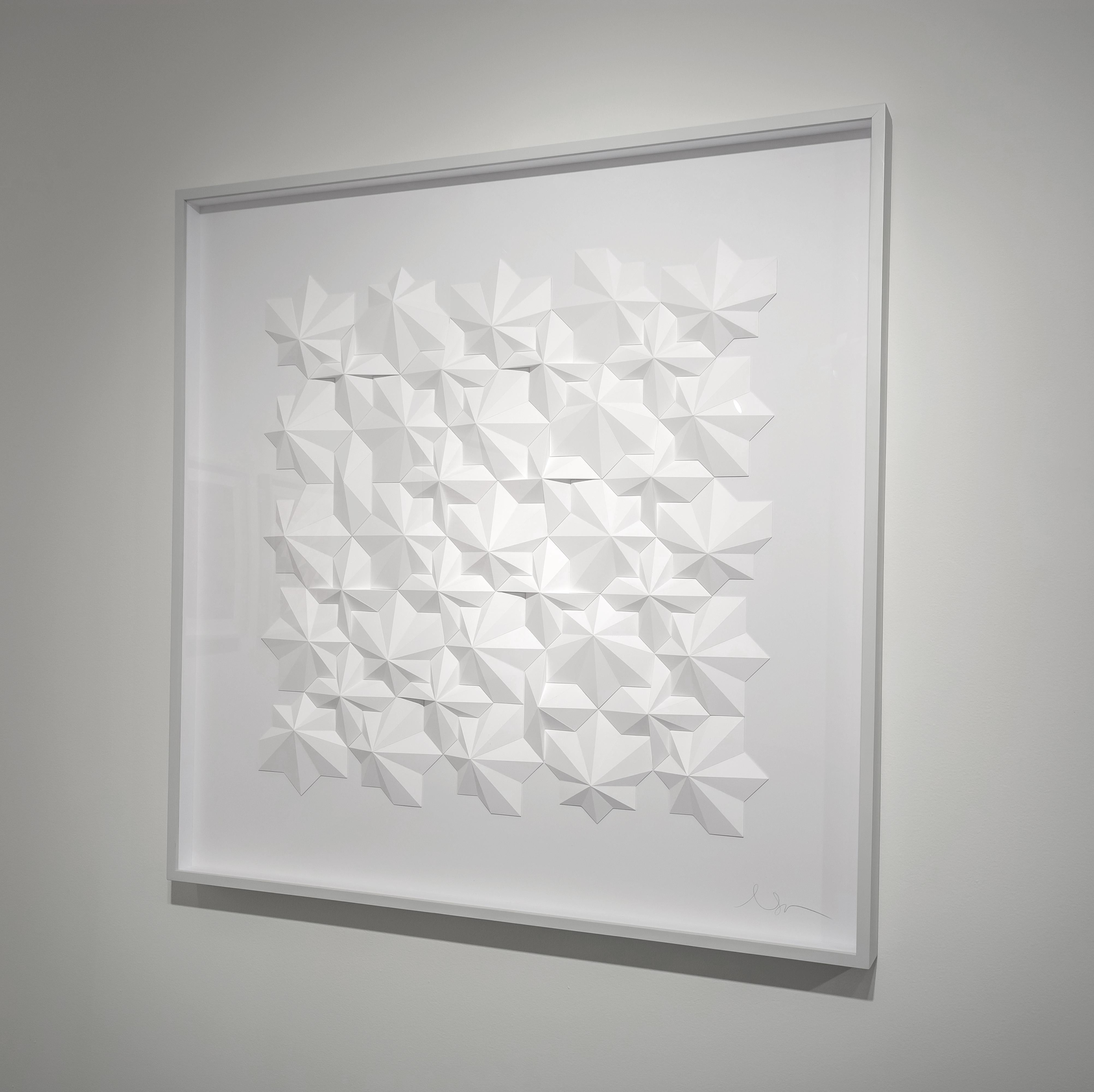 Matt Shlian Abstract Sculpture - Ara 212, contemporary abstract paper sculpture, 2021