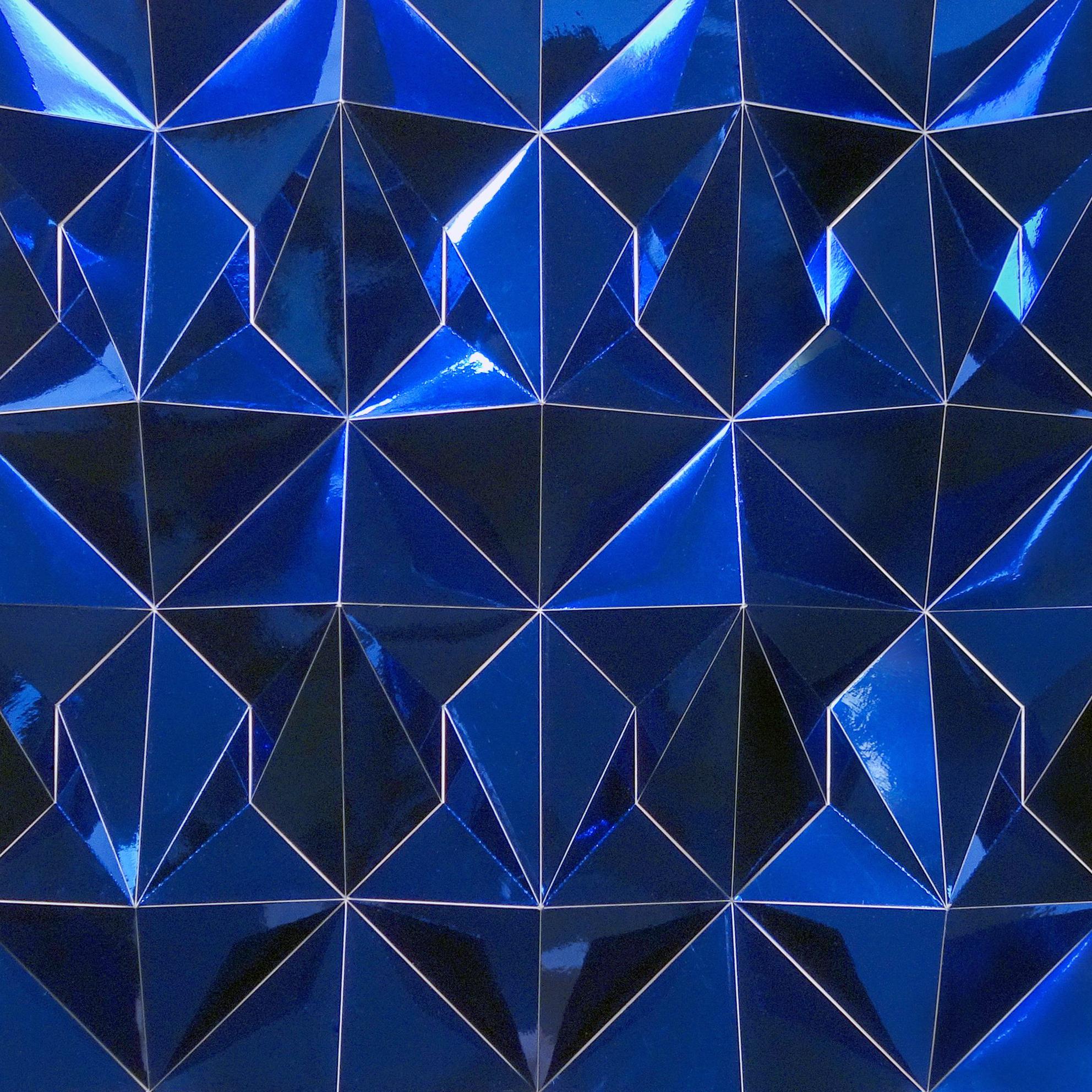 Ara 377 in Blau (Zeitgenössisch), Sculpture, von Matt Shlian