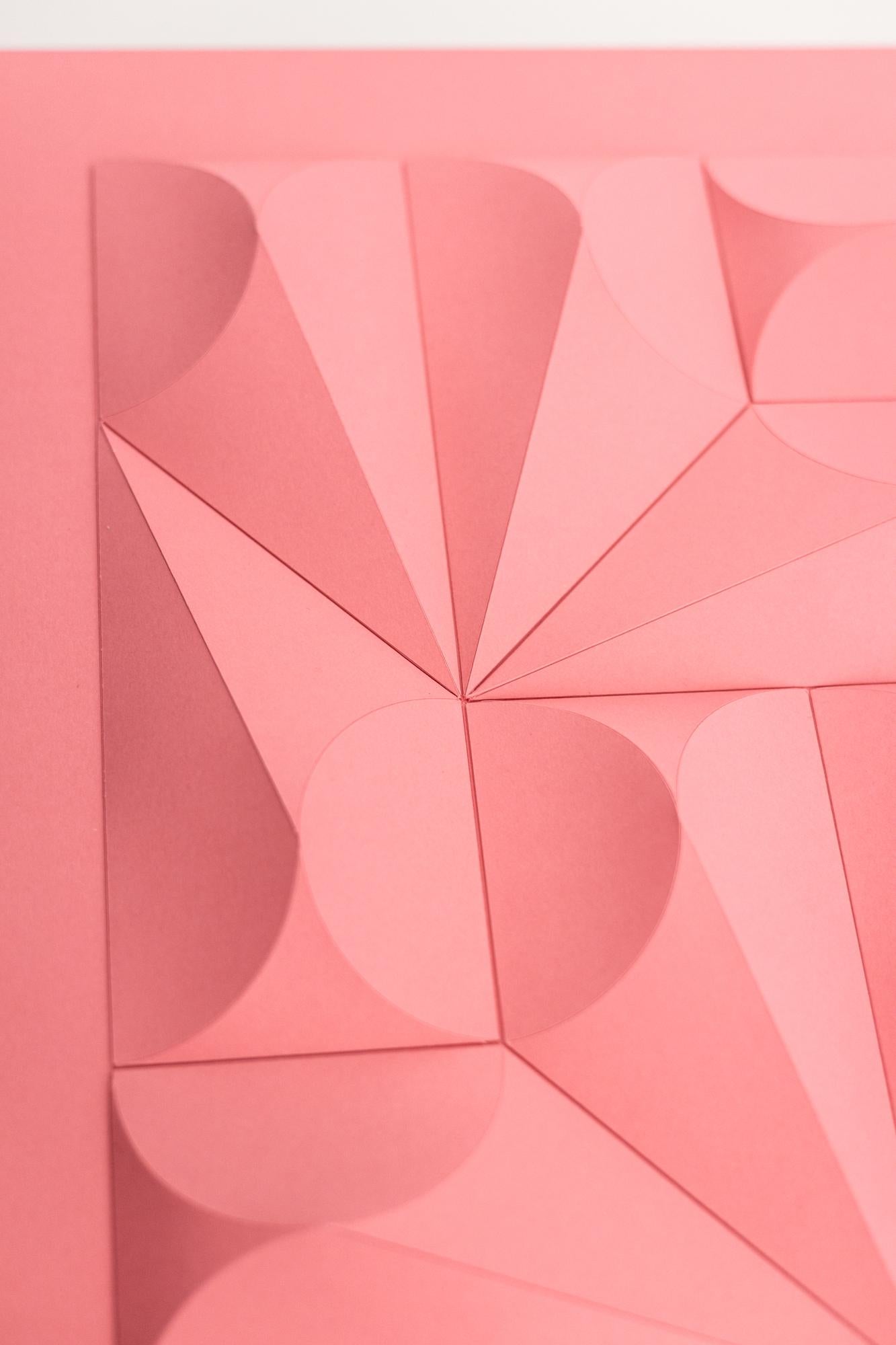 „Omoplata 254 in Bubblegum“, handgeformtes Papier, abstrakte Muster im Angebot 1