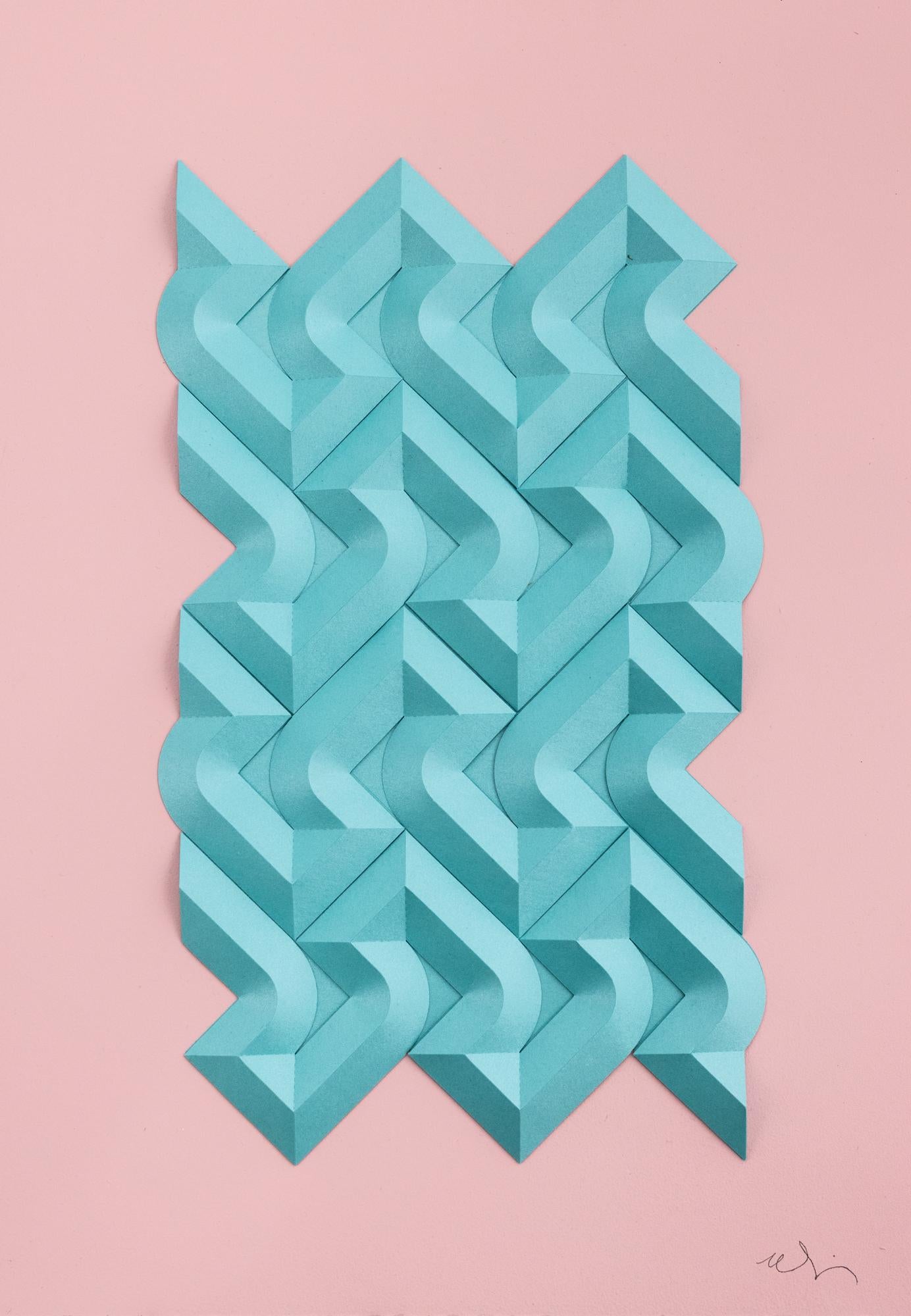 « S&S&S&S&S 4 in Iridescent Aquamarine on Pink », papier plié, motifs abstraits - Art de Matt Shlian