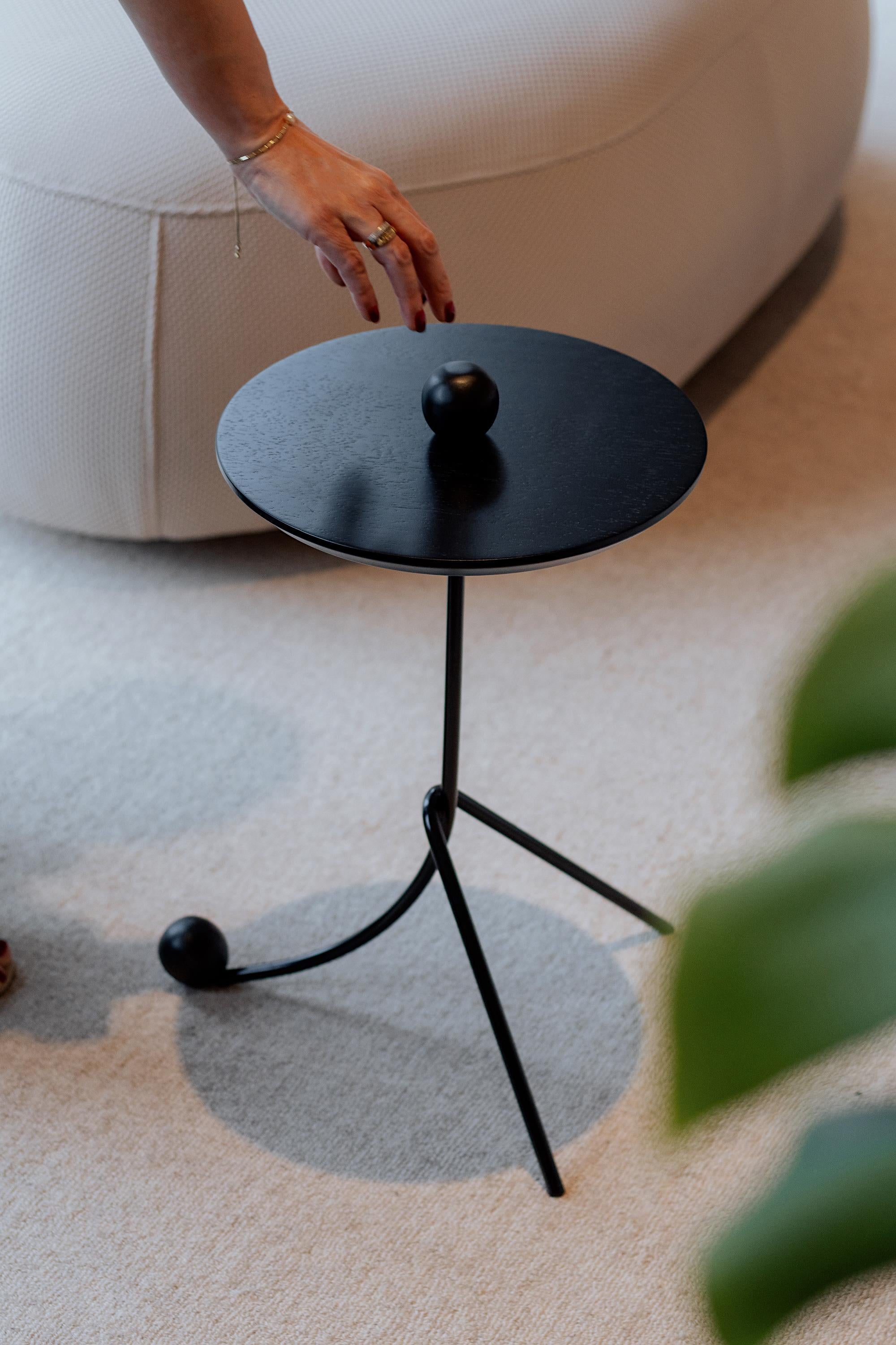 Table d'appoint Matt en bois naturel et acier au carbone en vente 5