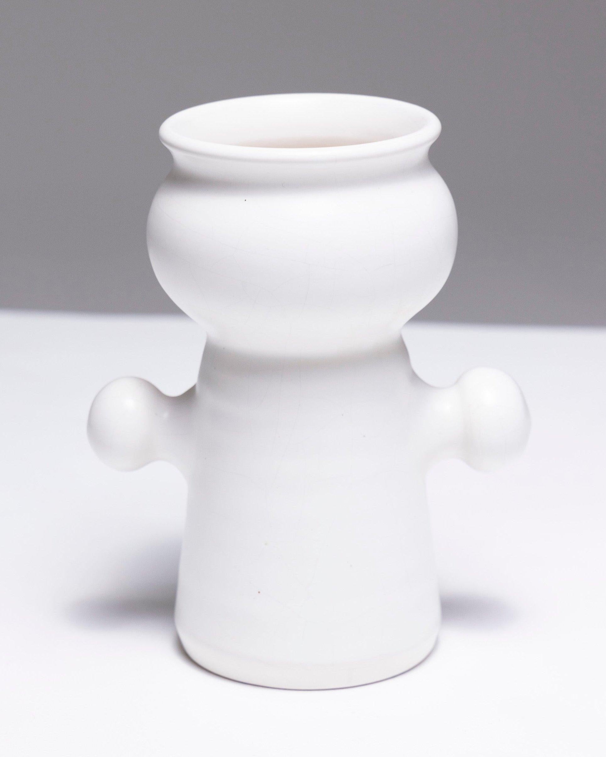 XIX secolo Vaso di faience bianco opaco, anni '70 in vendita
