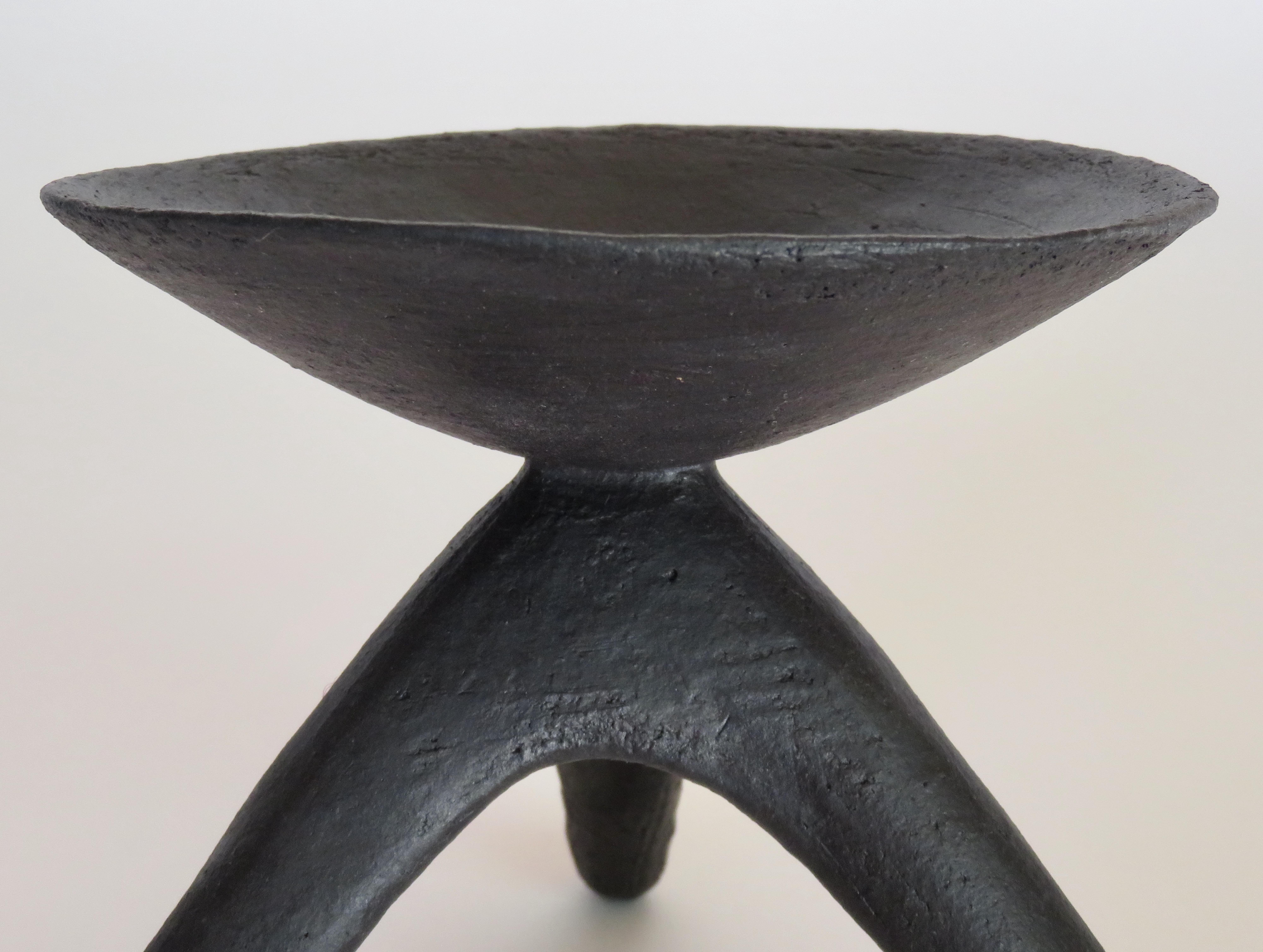 Matte Black Modern TOTEM, Chalice Top on Tripod Legs, Hand Built Ceramic In Excellent Condition For Sale In New York, NY