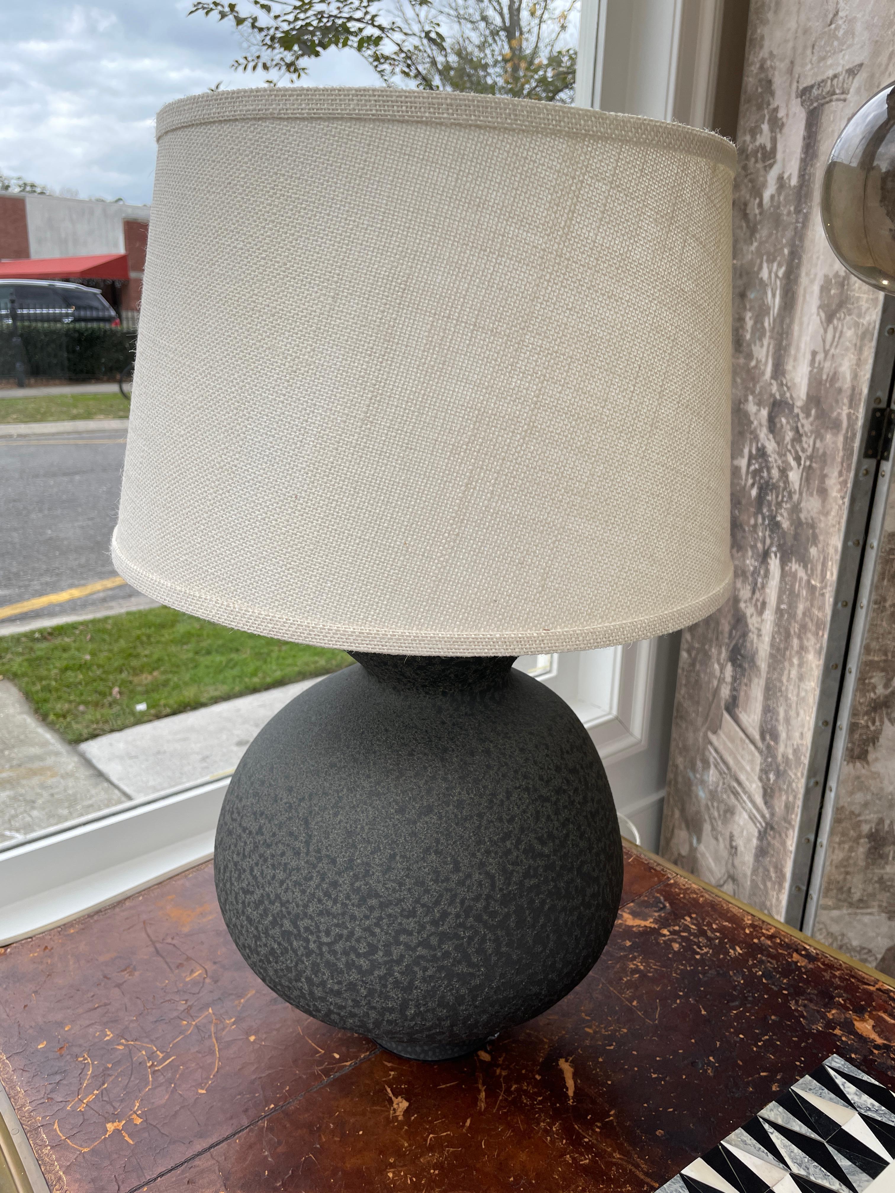 matte black lamp base