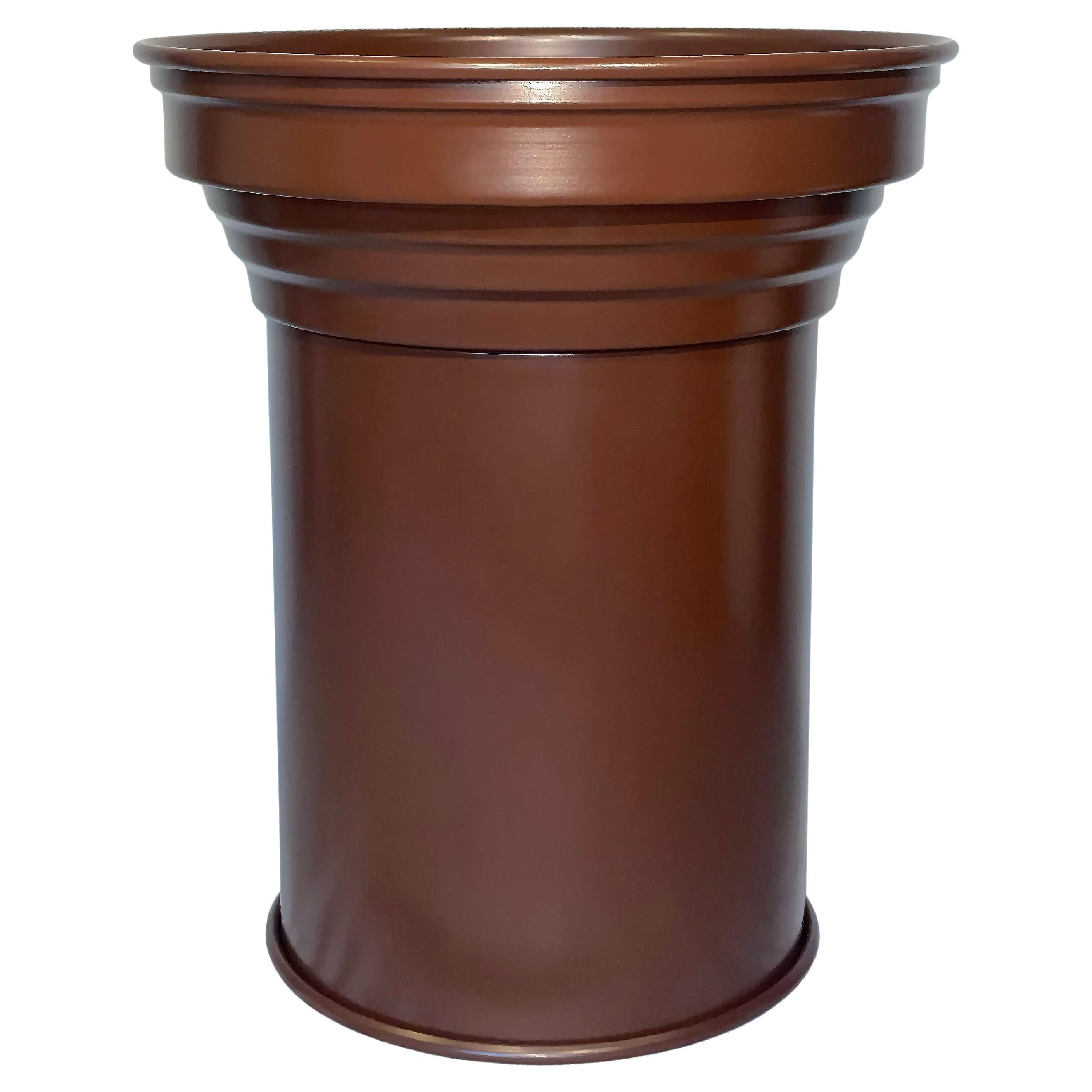 Beistelltisch aus mattem Schokoladen-Aluminium, italienisches minimalistisches Design, 2020er Jahre im Angebot
