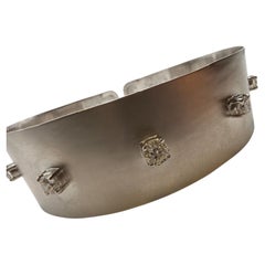 Bracelet manchette mat en diamants, en or 18 carats