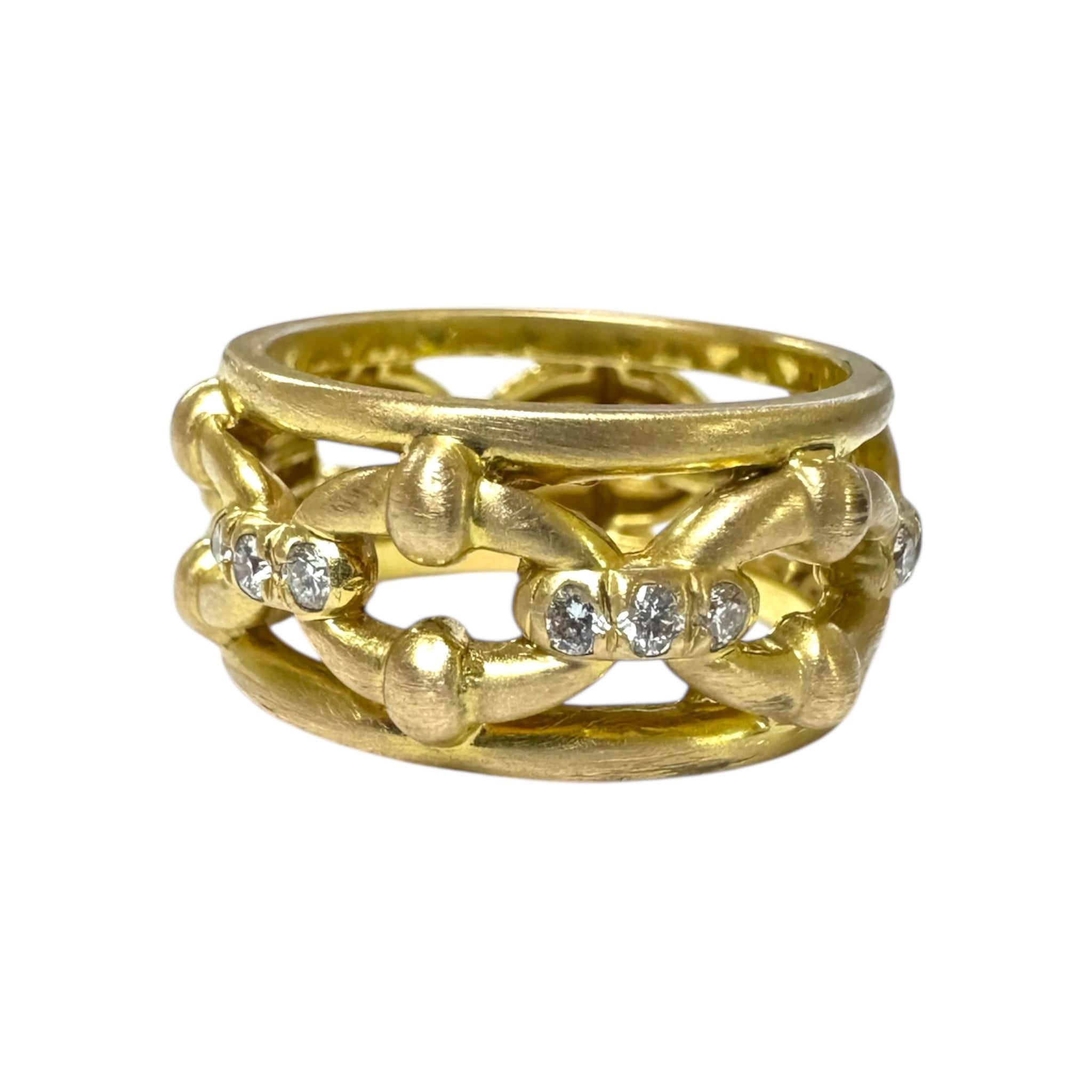 Finitura opaca  Fascia per l'eternità in oro giallo 14K con diamanti, misura 7 In condizioni ottime in vendita a Montgomery, AL