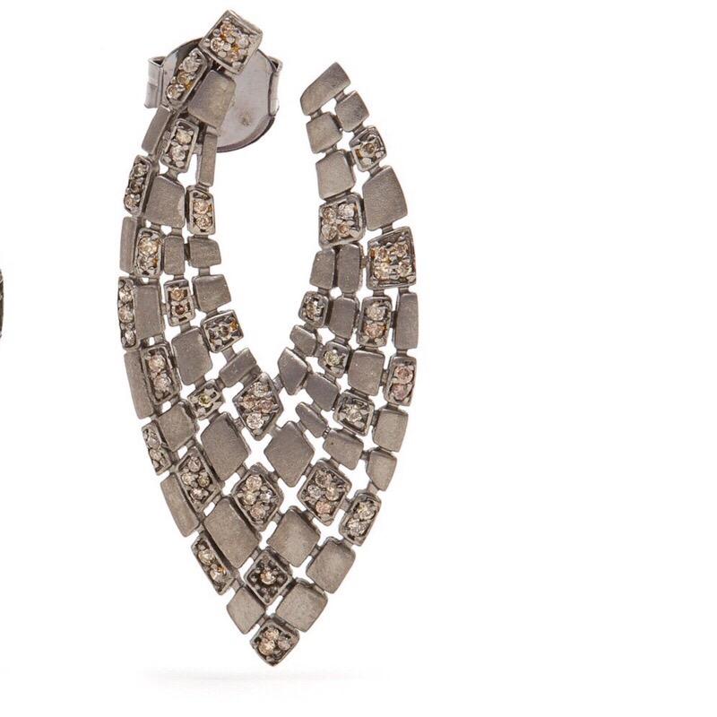 Single Cut Matte Grey Diamond 'V' Earrings For Sale