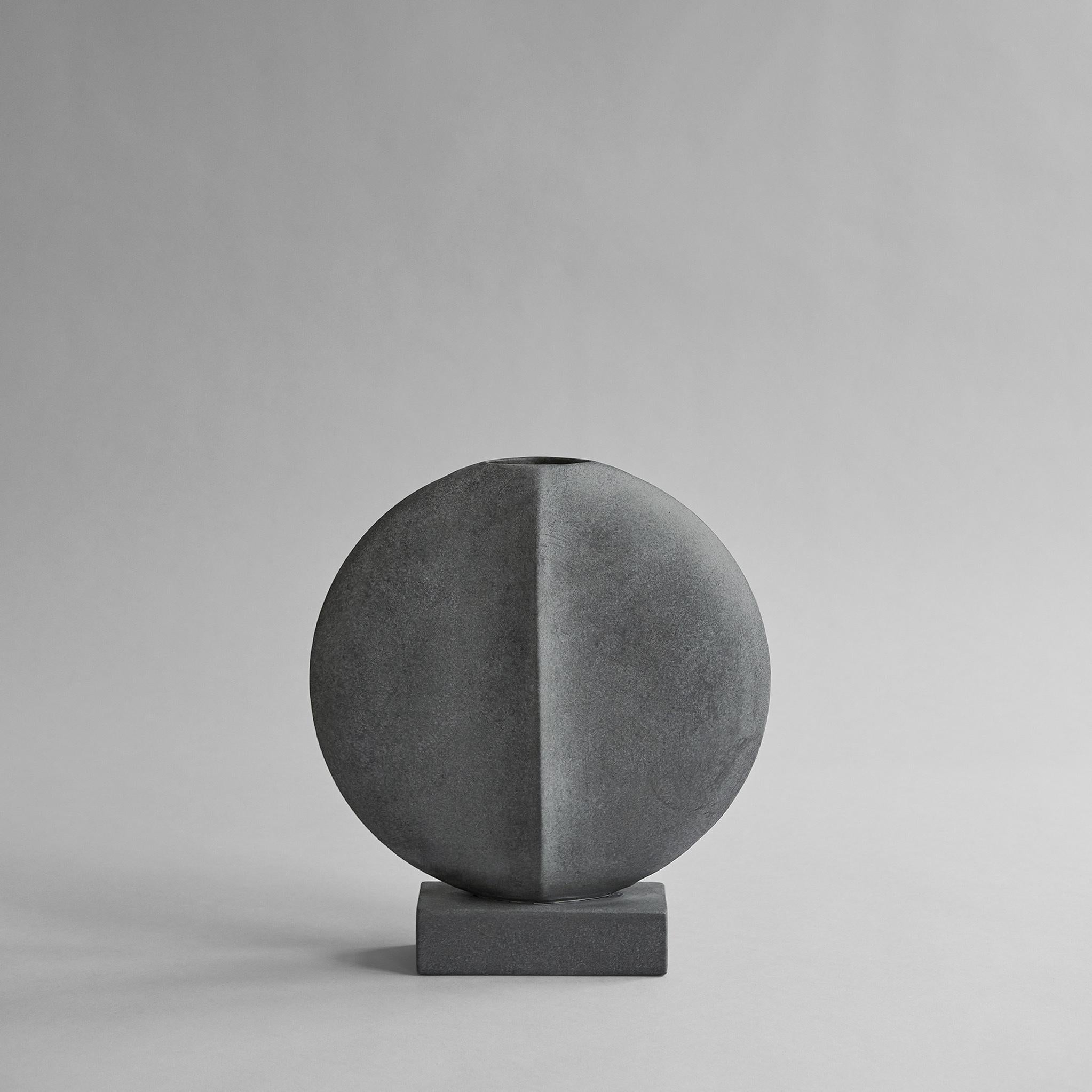 Matte Grey Round Ceramic Danish Design Vase, China, Contemporary In New Condition In New York, NY